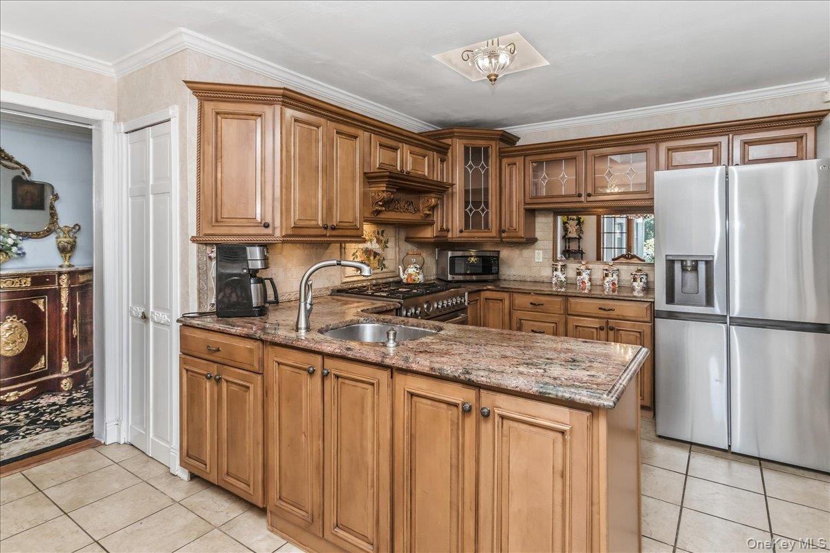 Single Family Linden Avenue Suffolk County, NY 11754, MLS-1043258-7