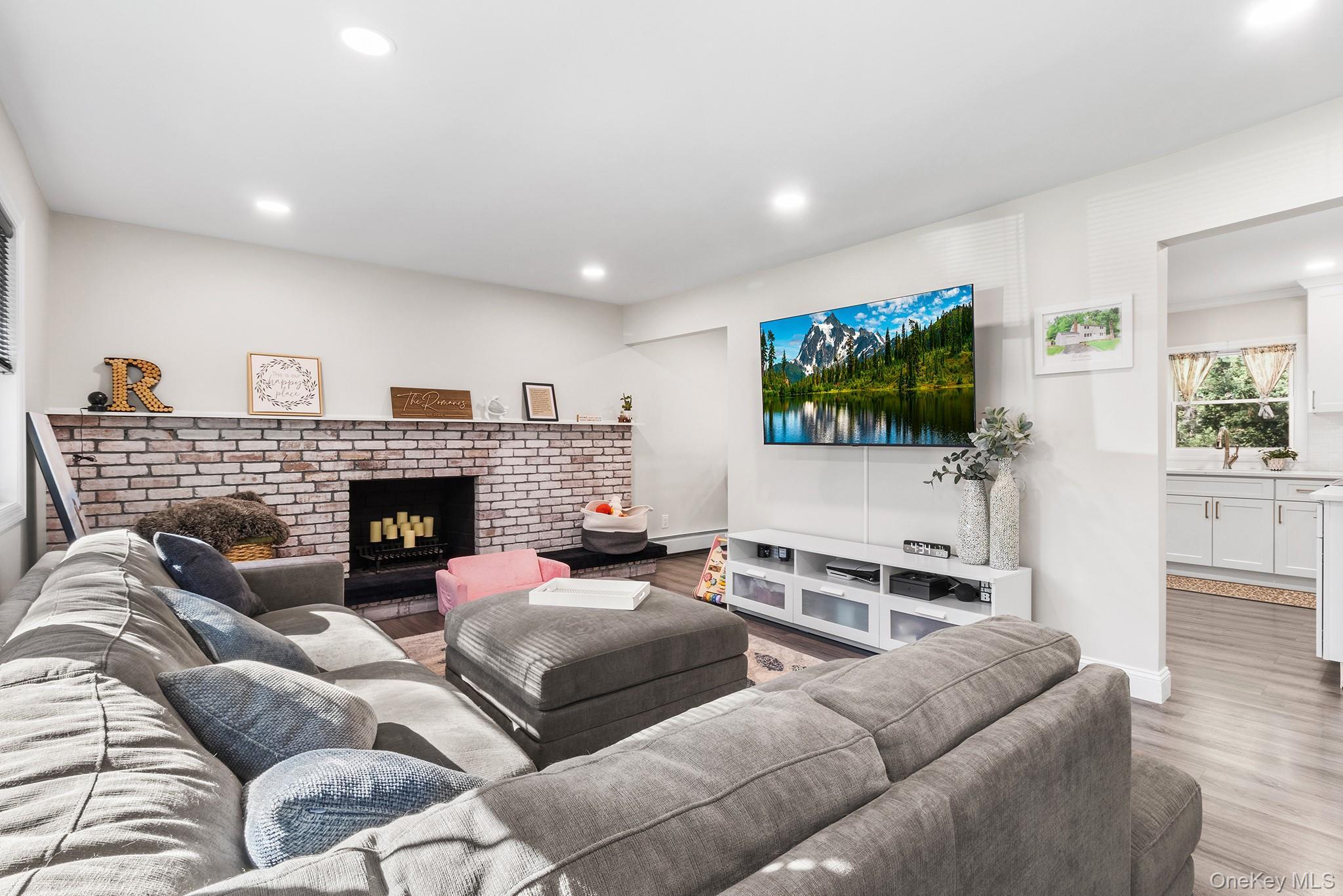 Single Family Pauls Path  Suffolk County, NY 11727, MLS-1043272-4