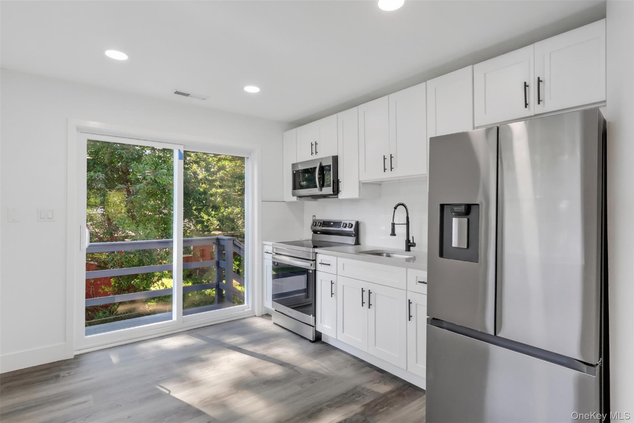 Single Family Floyd Road  Suffolk County, NY 11967, MLS-1043284-8