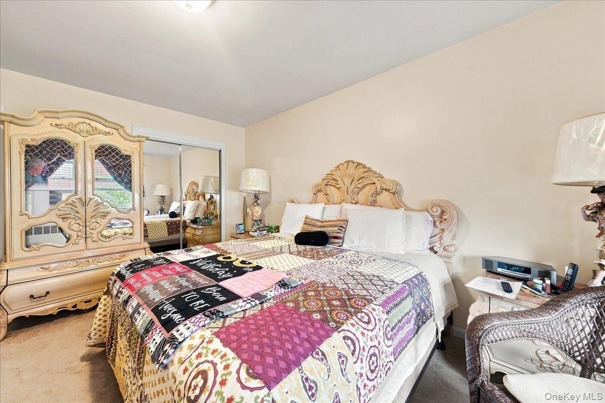 Single Family E 233rd Street Bronx, NY 10466, MLS-1043298-11