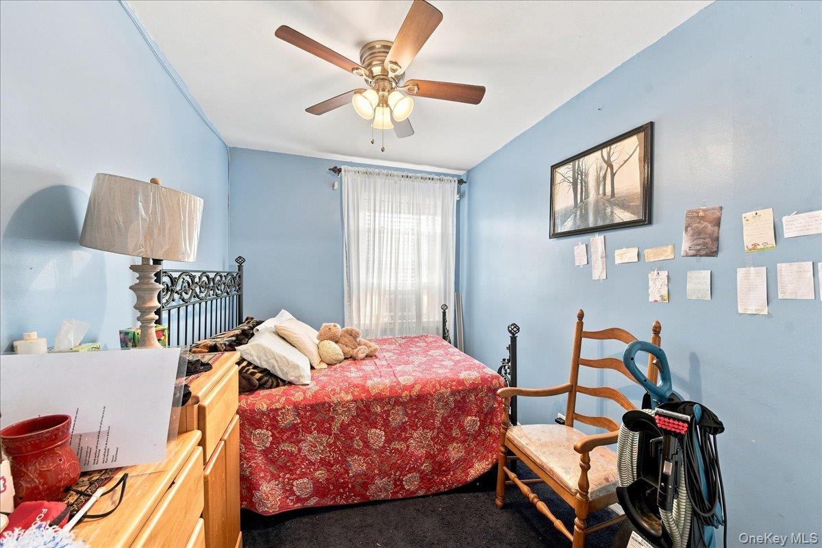 Single Family E 233rd Street Bronx, NY 10466, MLS-1043298-15