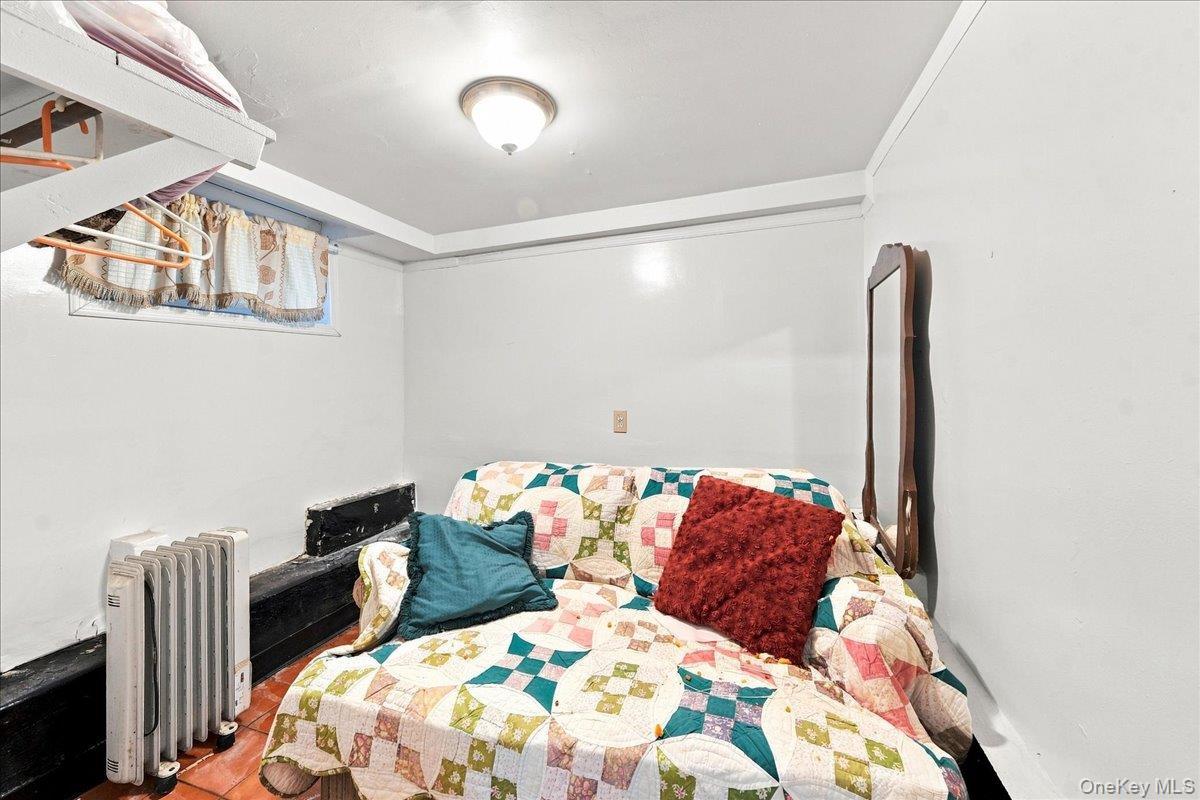Single Family E 233rd Street Bronx, NY 10466, MLS-1043298-24