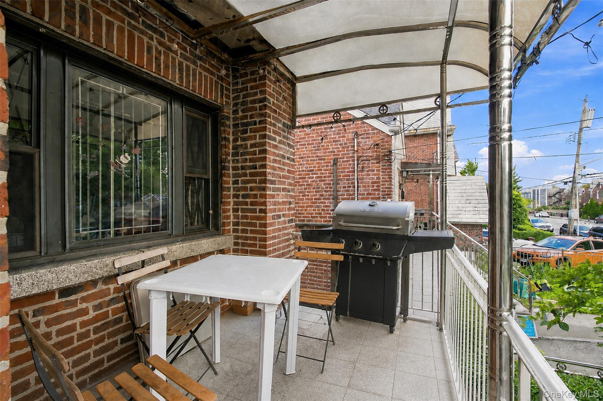Single Family Laconia Avenue  Bronx, NY 10469, MLS-1043313-4