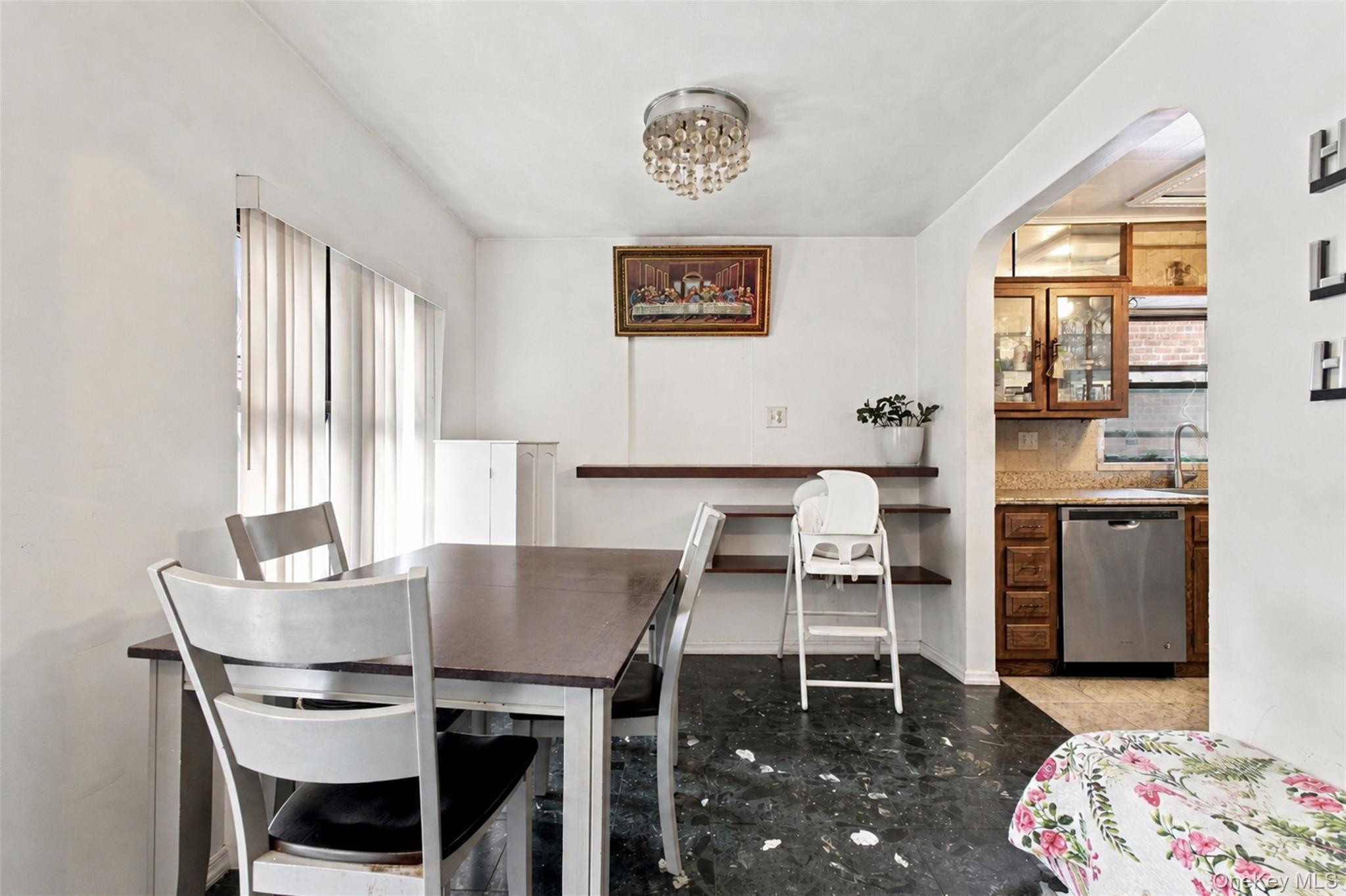 Single Family Laconia Avenue  Bronx, NY 10469, MLS-1043313-7