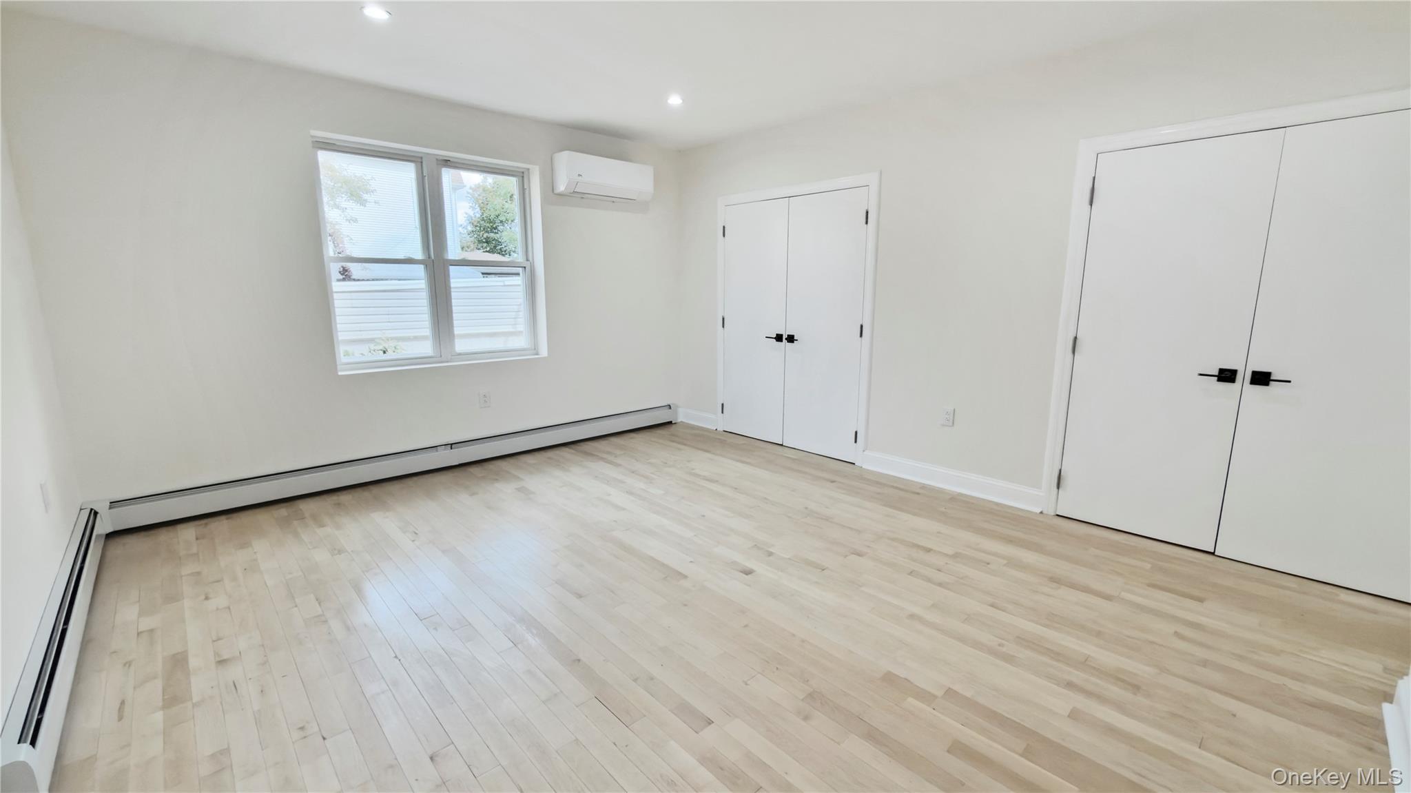 Single Family E 93rd Street  Brooklyn, NY 11236, MLS-1043323-18