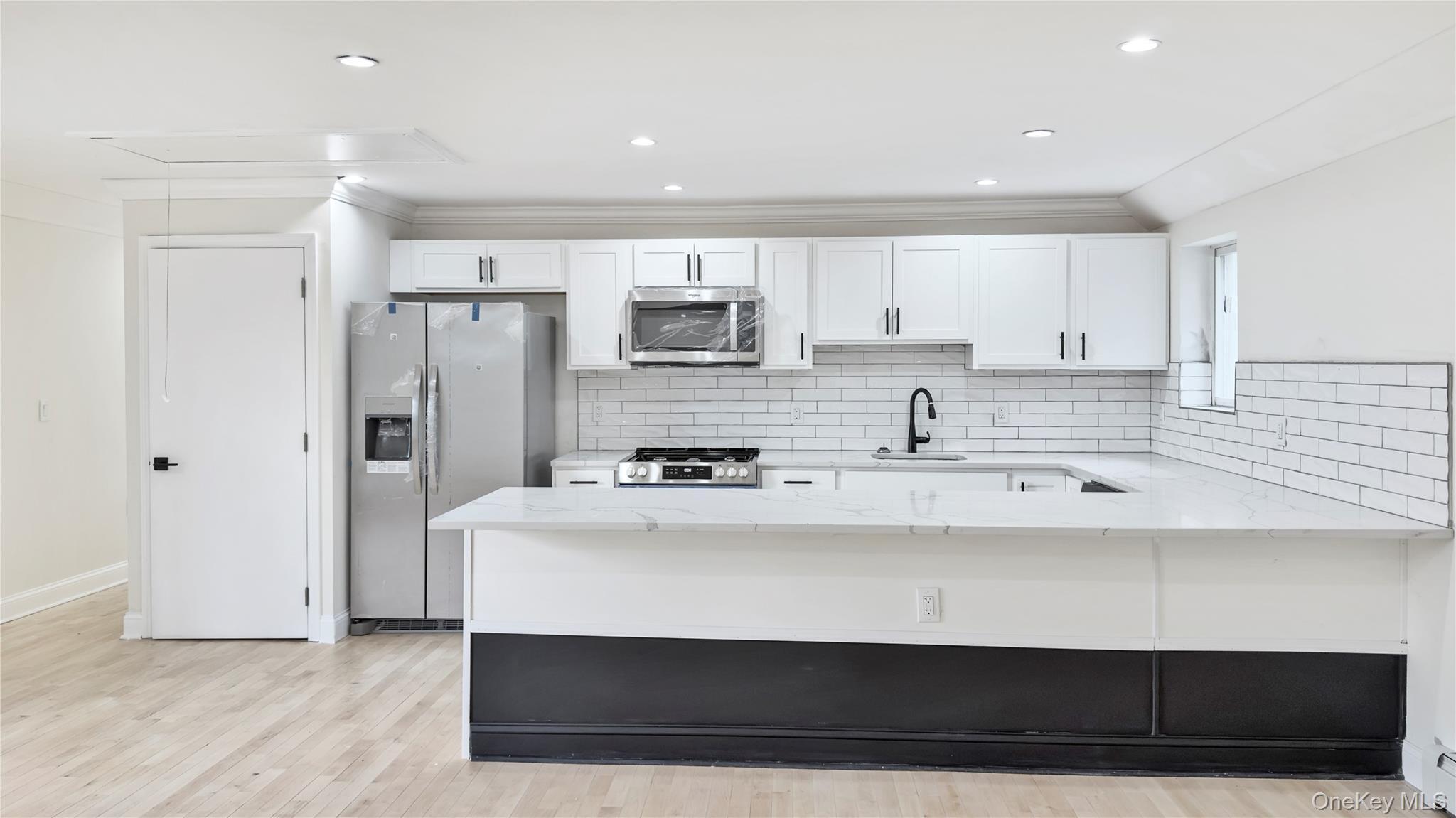Single Family E 93rd Street  Brooklyn, NY 11236, MLS-1043323-25