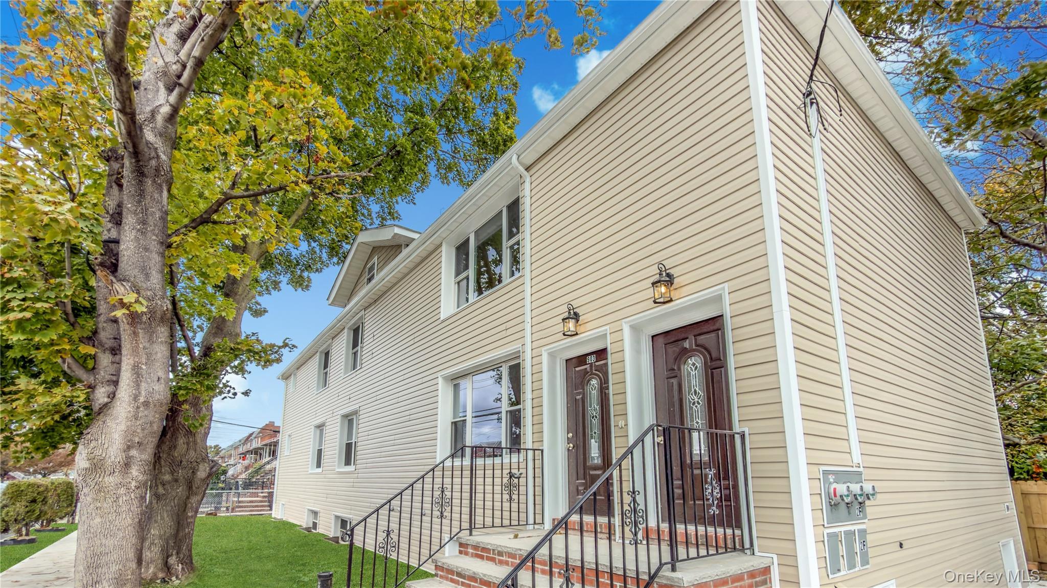 Single Family E 93rd Street  Brooklyn, NY 11236, MLS-1043323-4