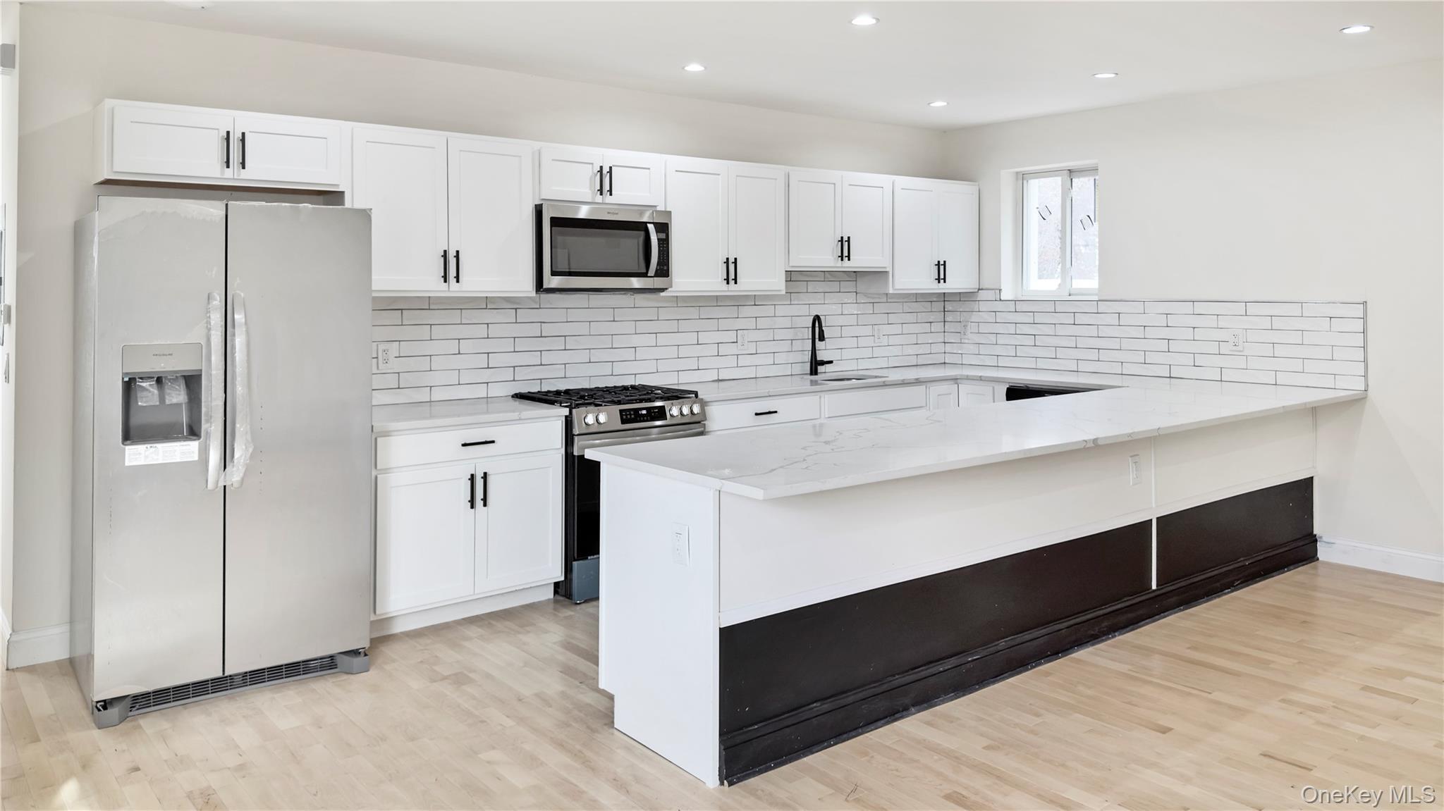 Single Family E 93rd Street  Brooklyn, NY 11236, MLS-1043323-9