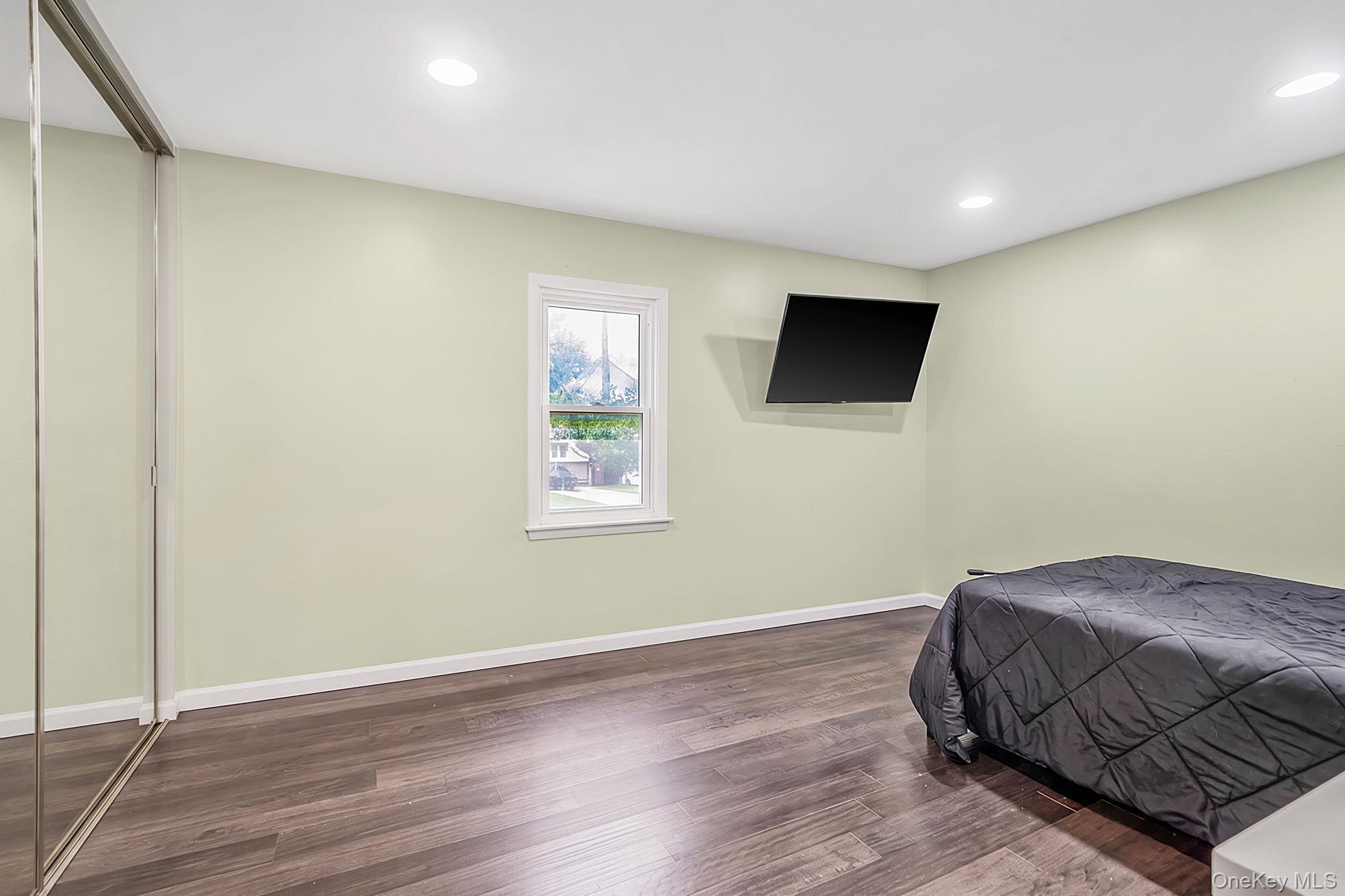 Single Family Ashland Street  Suffolk County, NY 11766, MLS-1043338-18