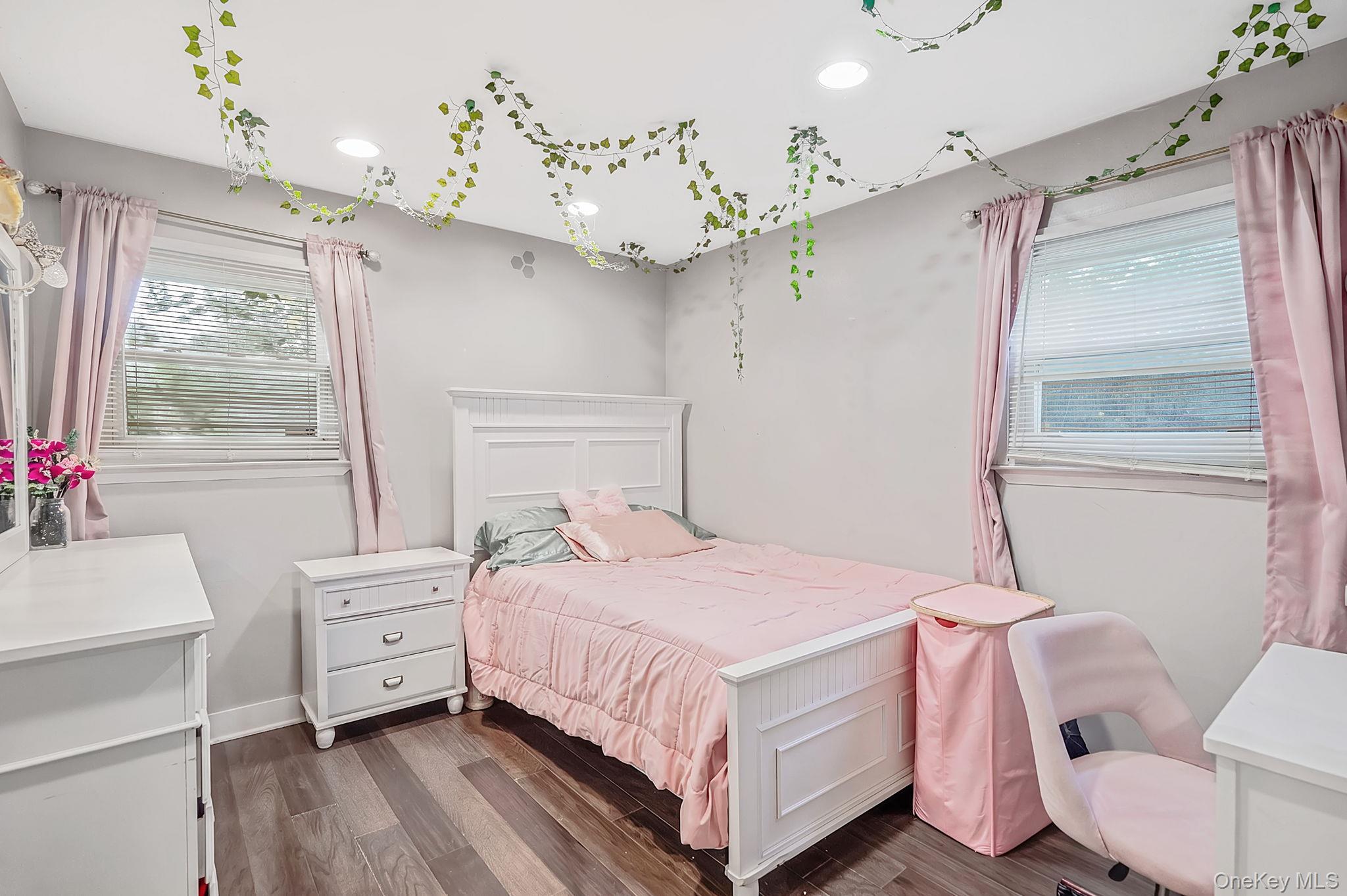 Single Family Ashland Street  Suffolk County, NY 11766, MLS-1043338-20