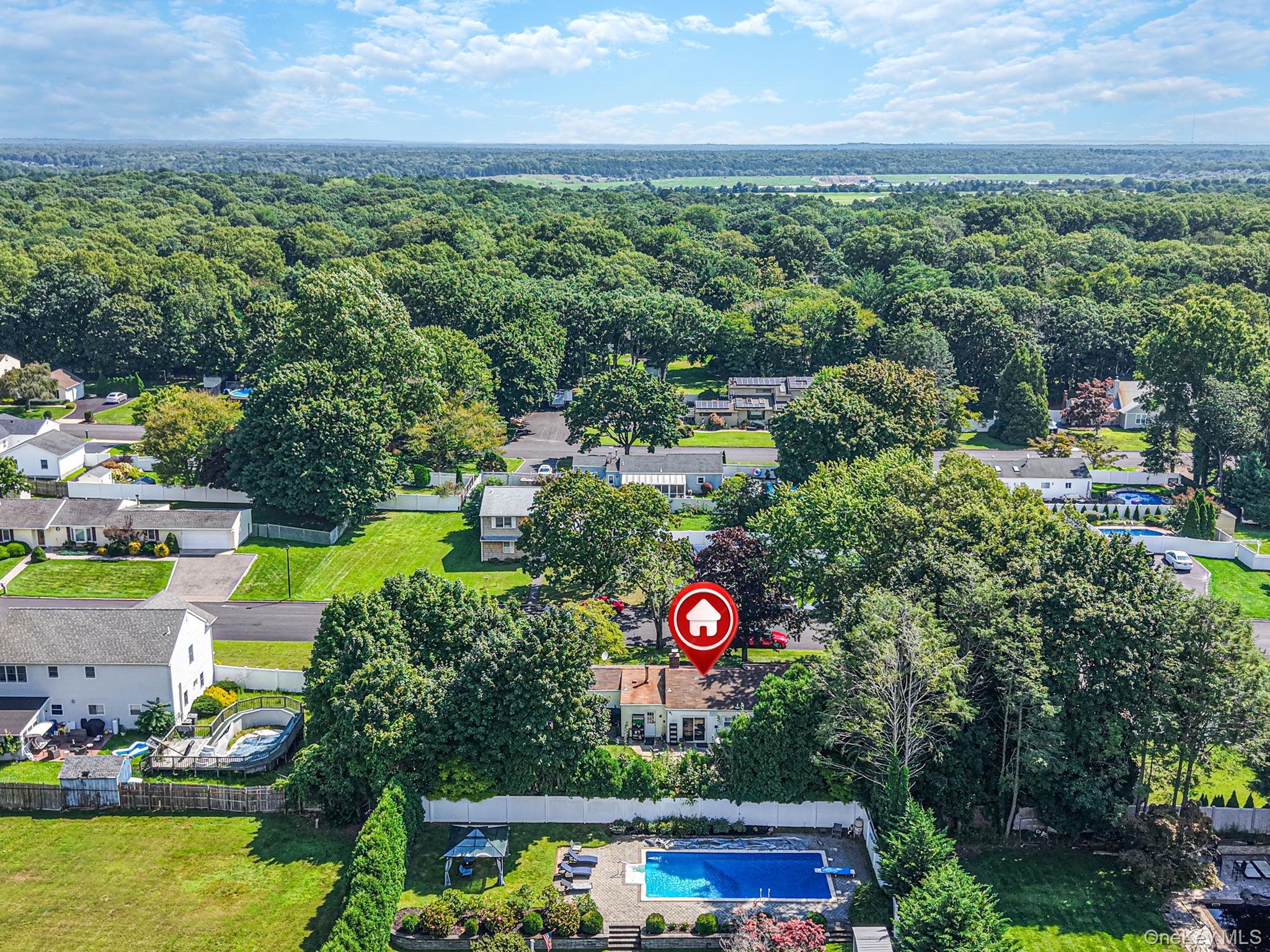 Single Family Ashland Street  Suffolk County, NY 11766, MLS-1043338-4