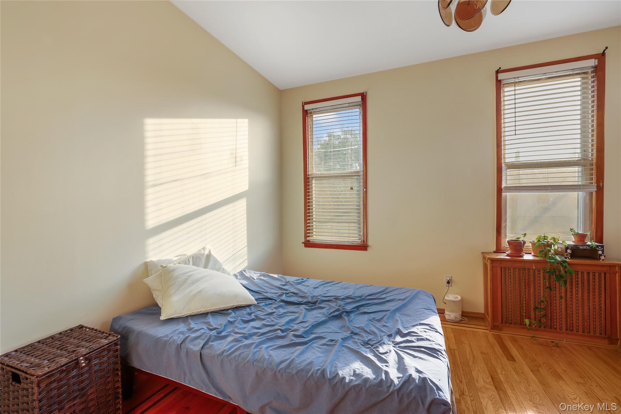 Single Family 68th Road  Queens, NY 11385, MLS-1043355-8