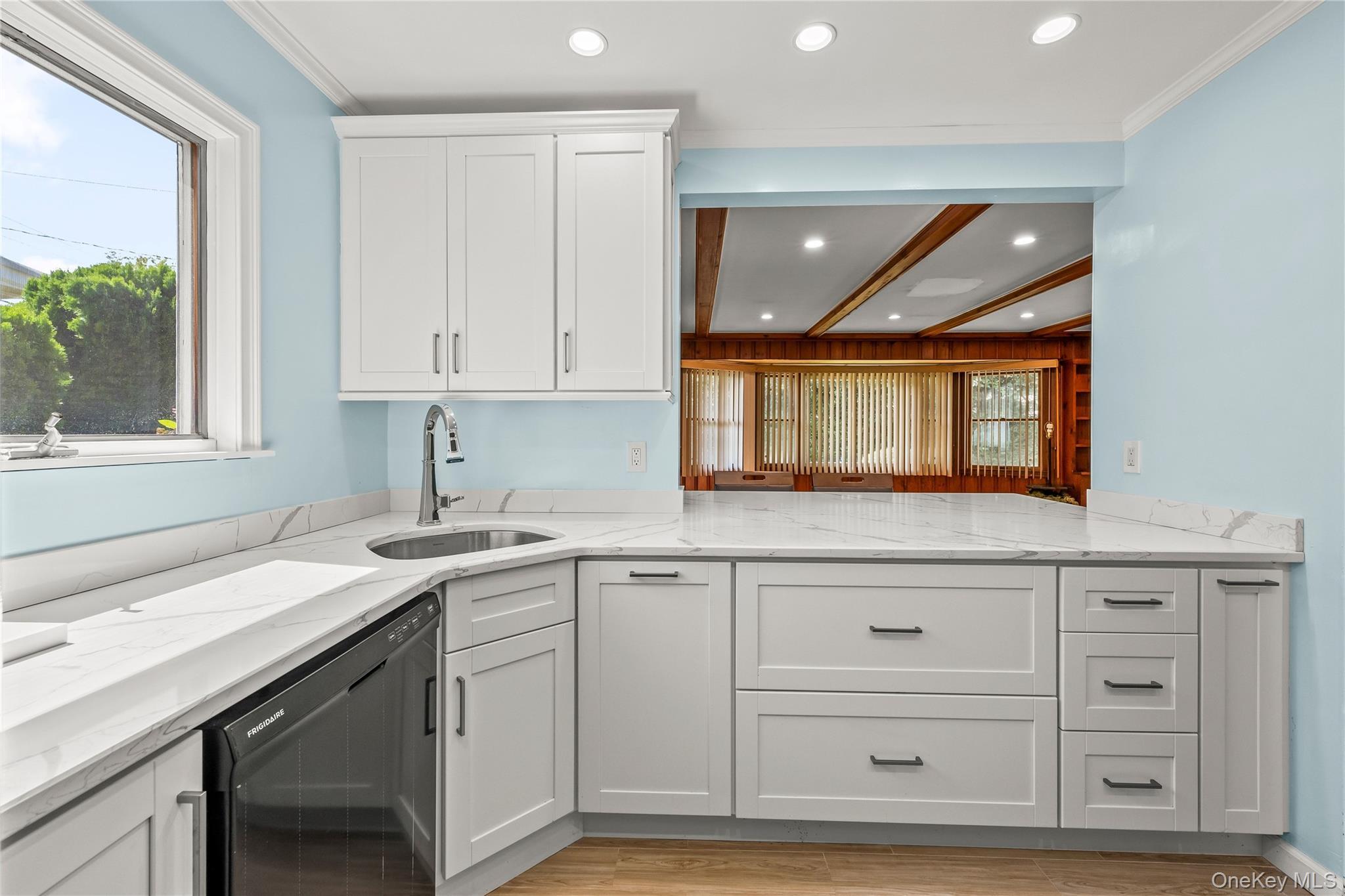 Single Family Sycamore Road  Nassau County, NY 11581, MLS-1043362-37
