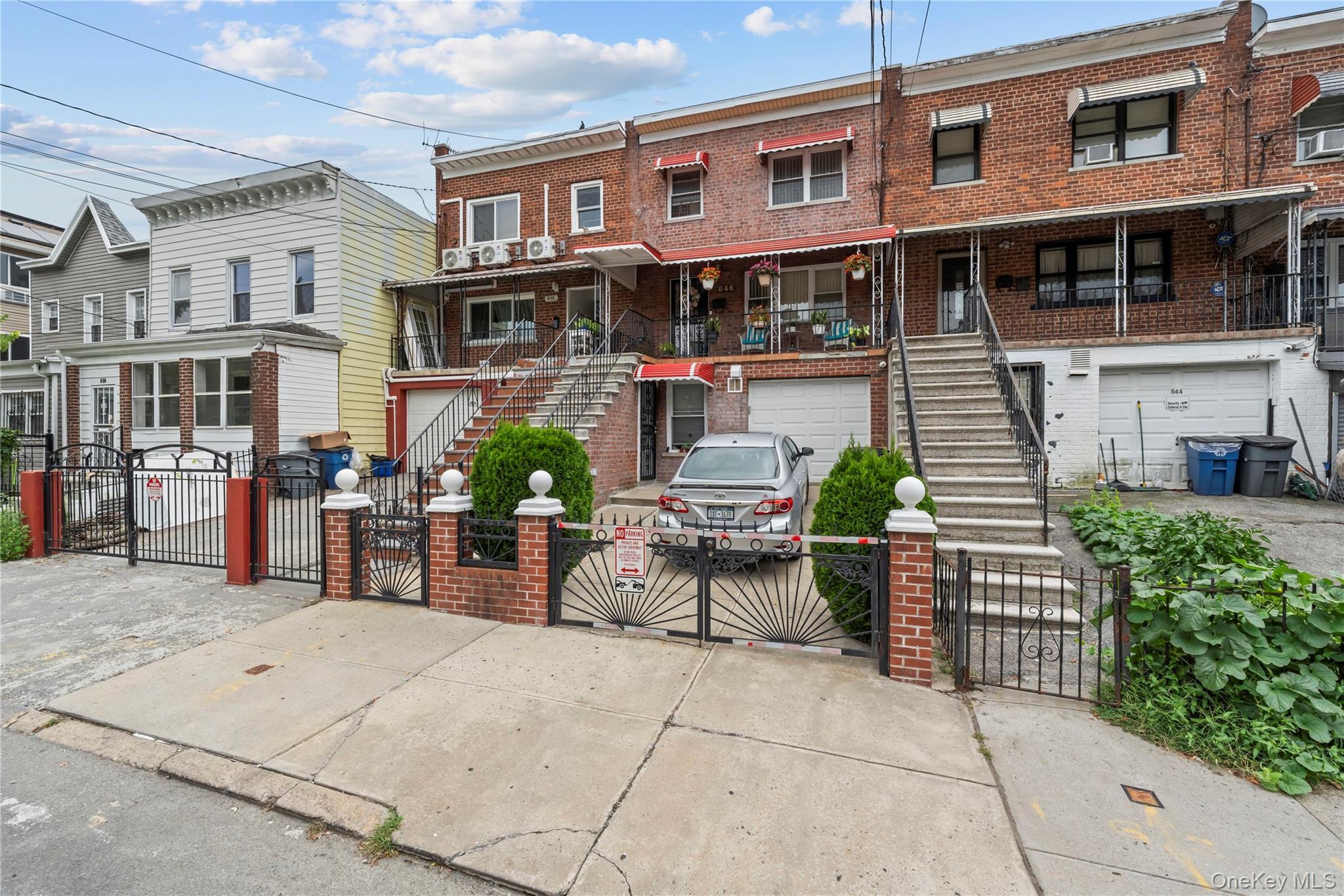Single Family E 223rd Street Bronx, NY 10466, MLS-1043364-3