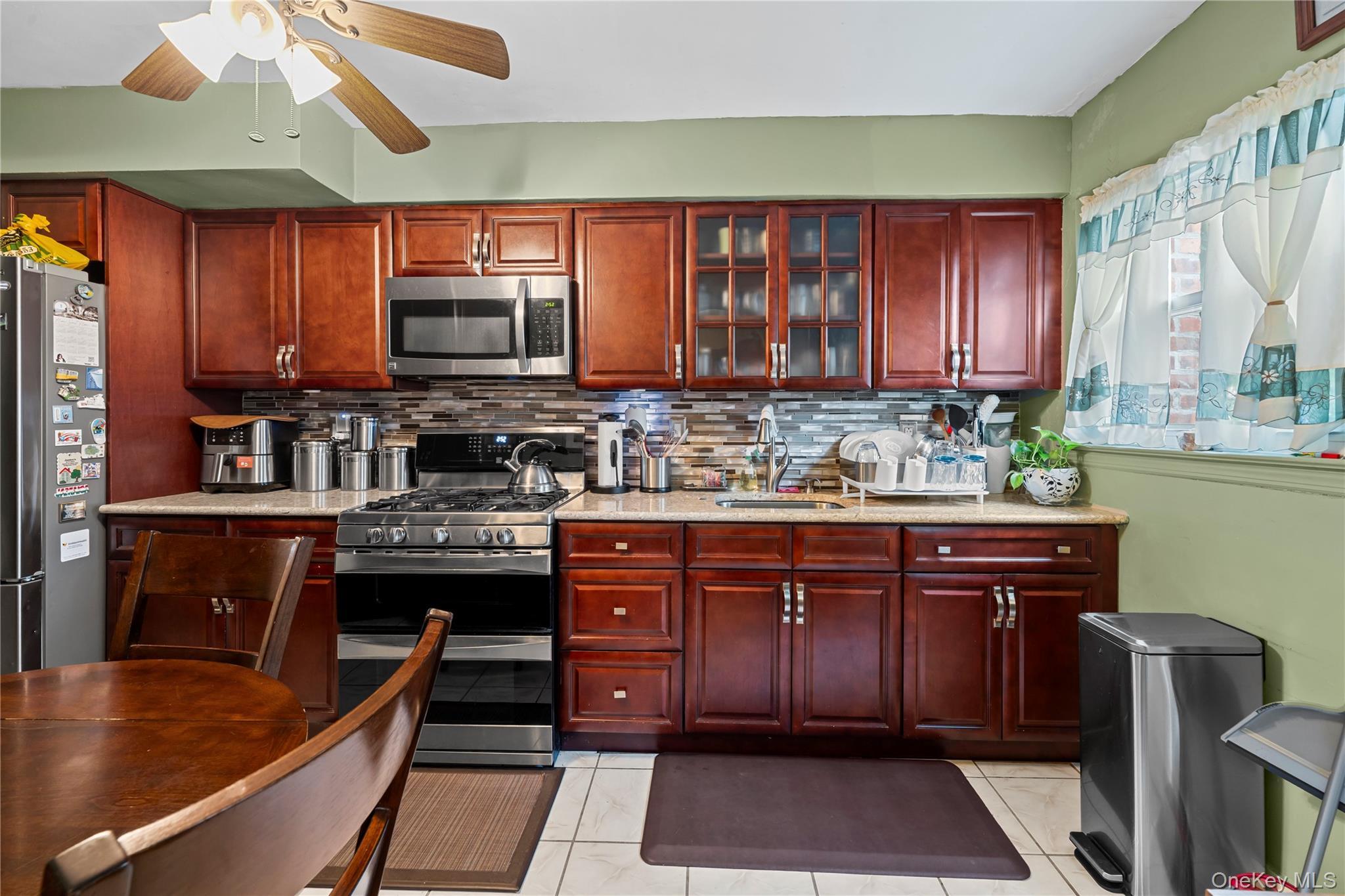 Single Family E 223rd Street Bronx, NY 10466, MLS-1043364-4