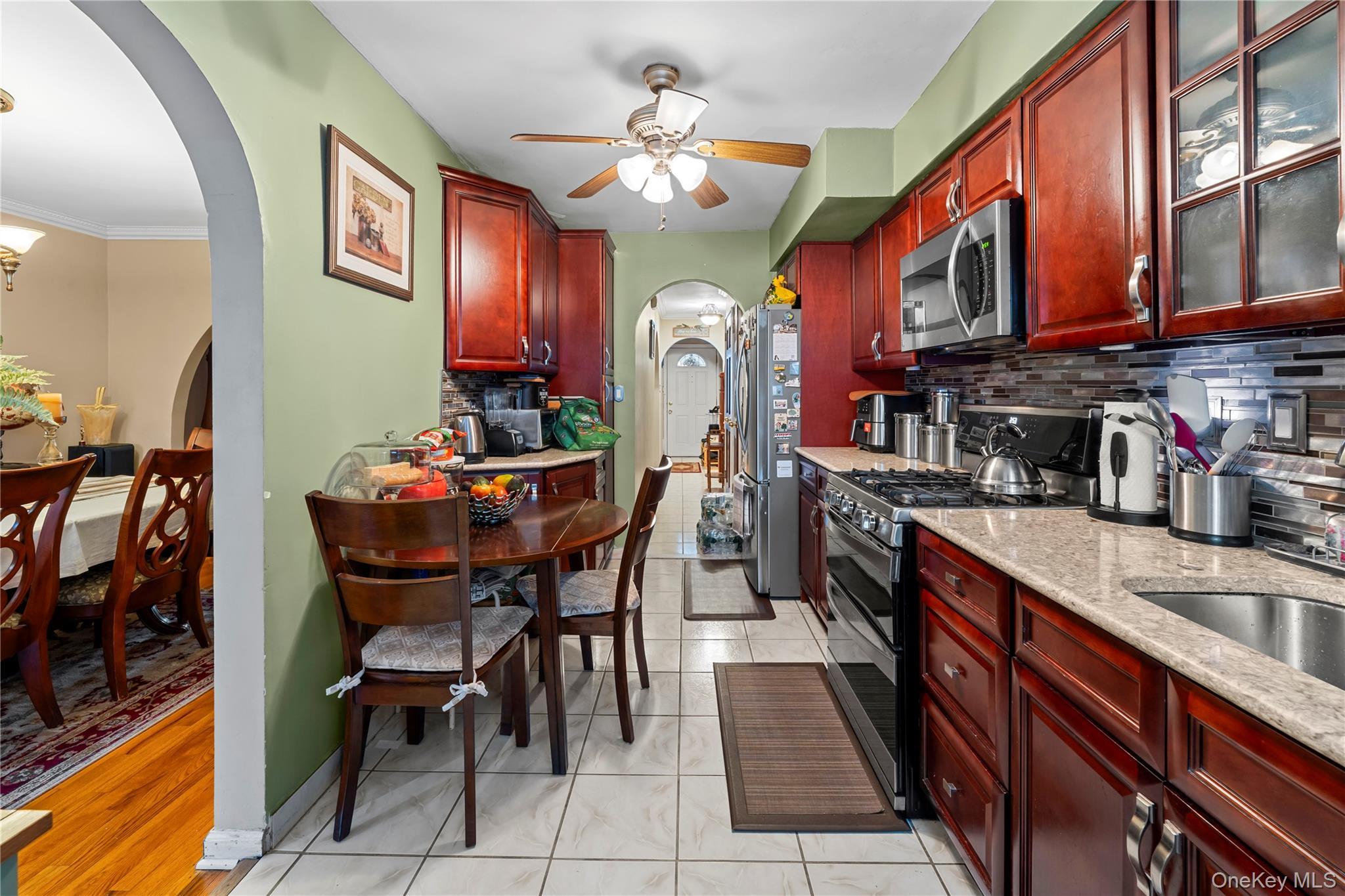 Single Family E 223rd Street Bronx, NY 10466, MLS-1043364-7