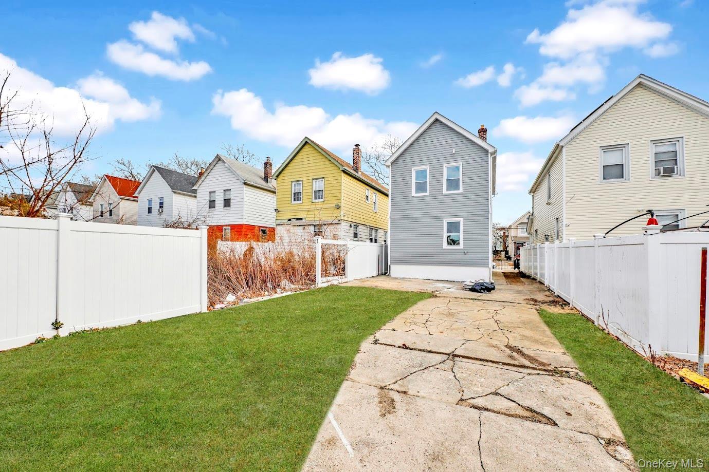 Single Family 221st Street  Queens, NY 11429, MLS-1043386-26