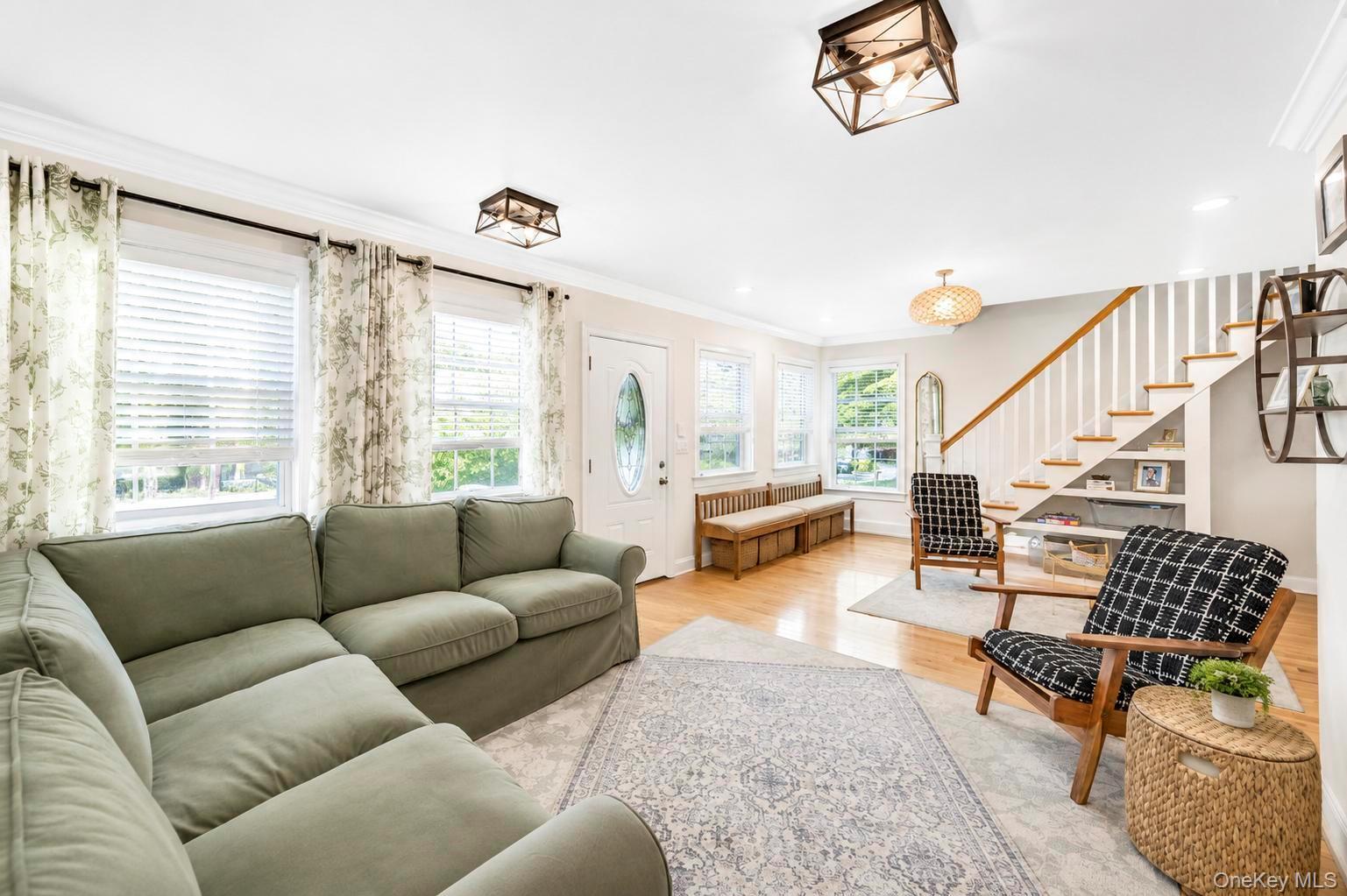 Single Family Canary Road Suffolk County, NY 11778, MLS-1043416-10