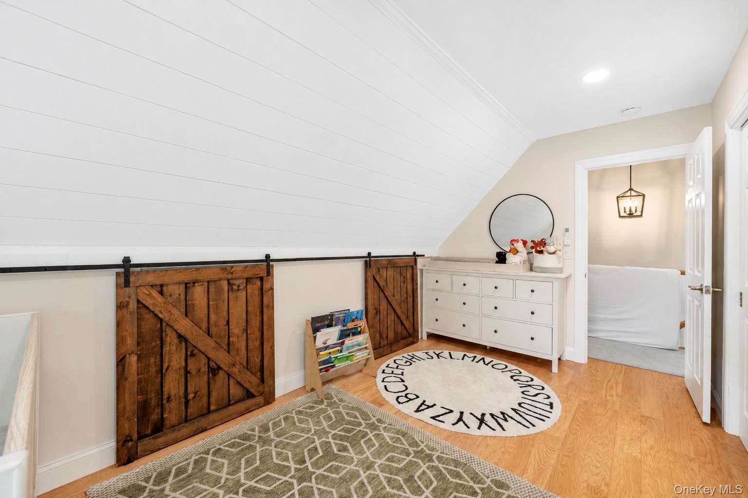 Single Family Canary Road Suffolk County, NY 11778, MLS-1043416-19