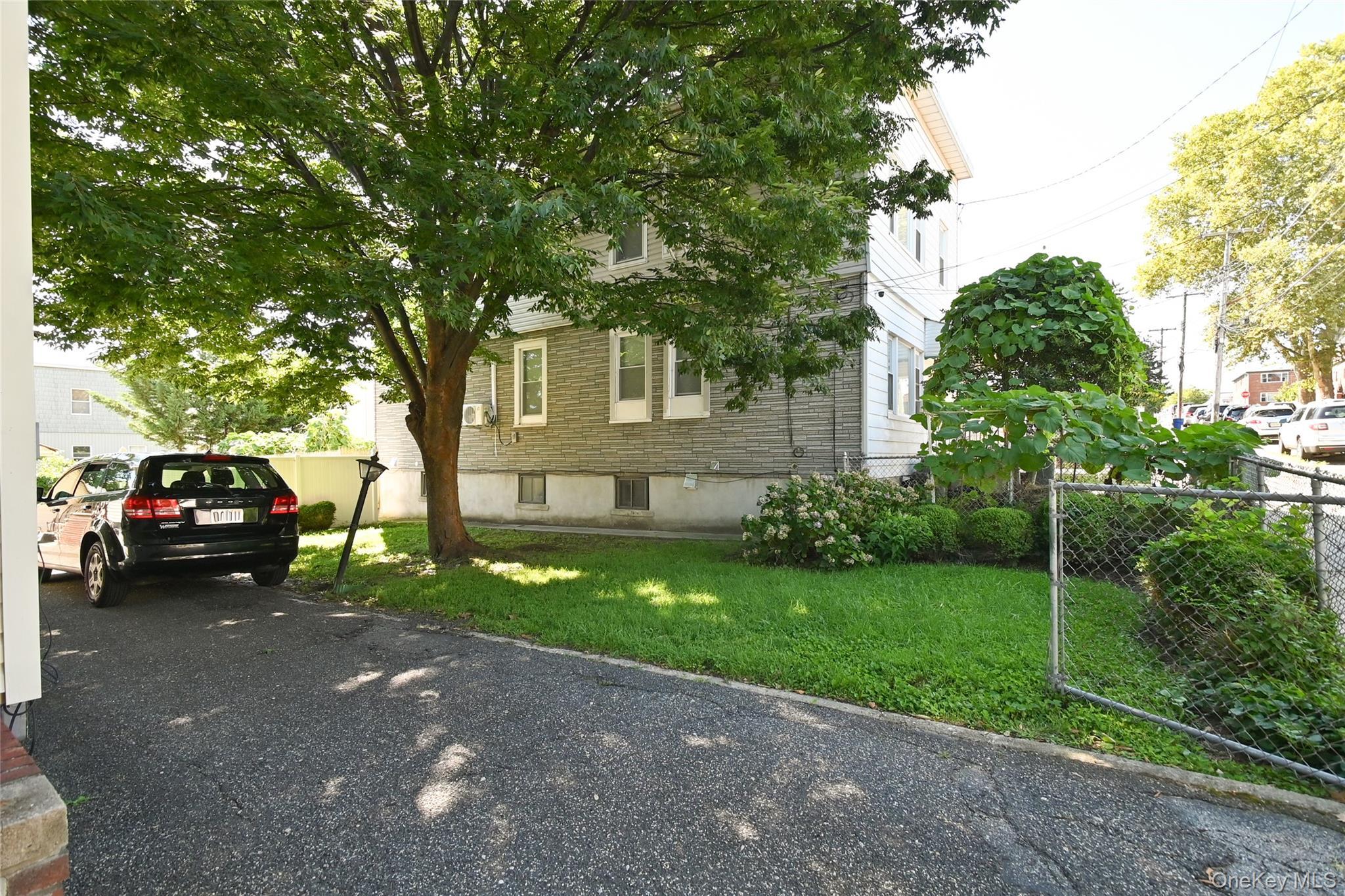 Single Family 126th Street Queens, NY 11356, MLS-1043426-7