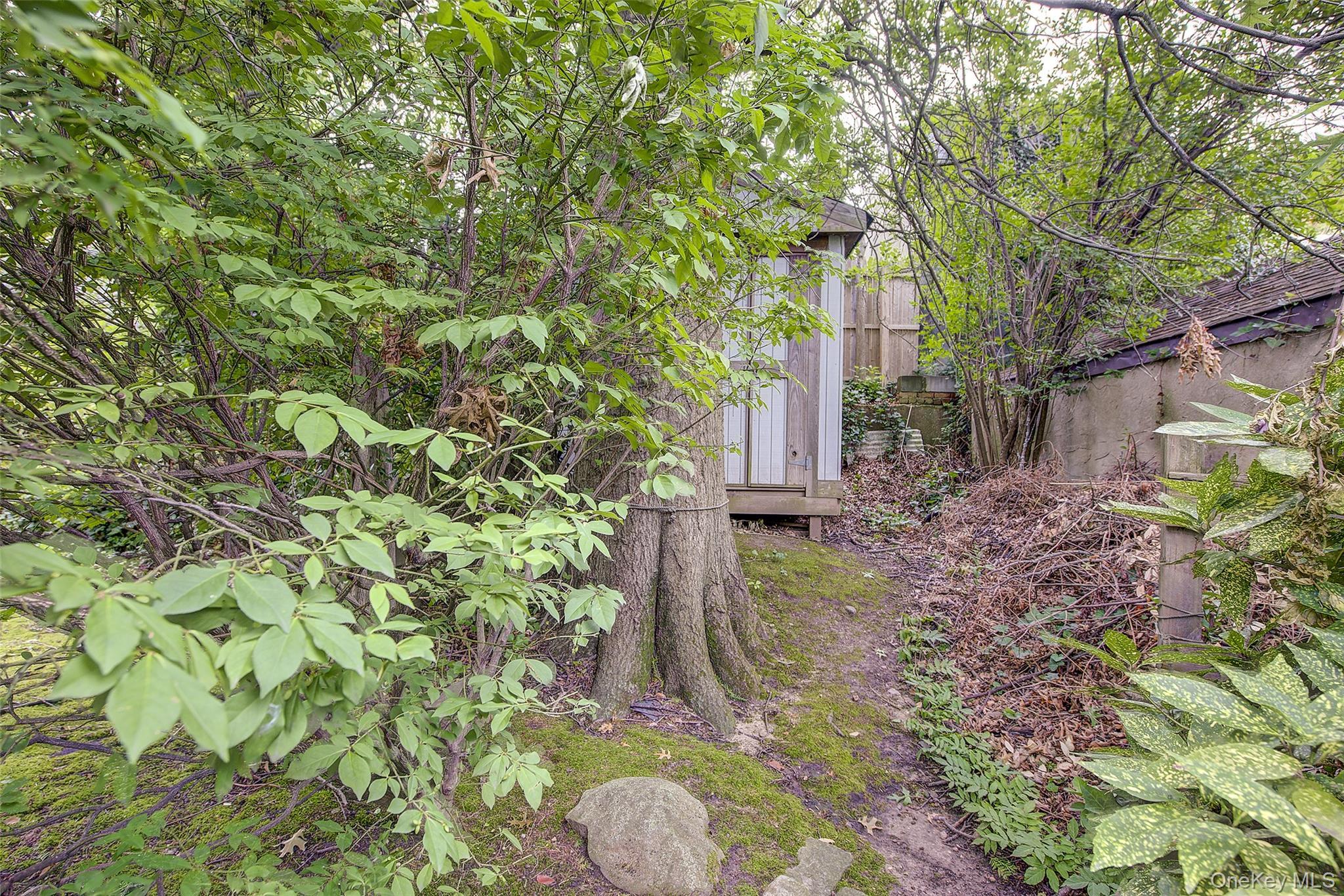 Single Family 210th Place Queens, NY 11360, MLS-1043442-40