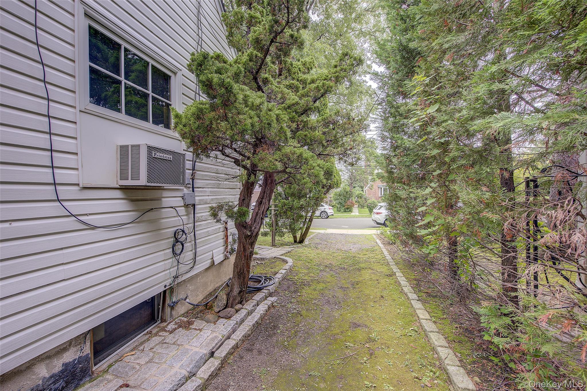 Single Family 210th Place Queens, NY 11360, MLS-1043442-42