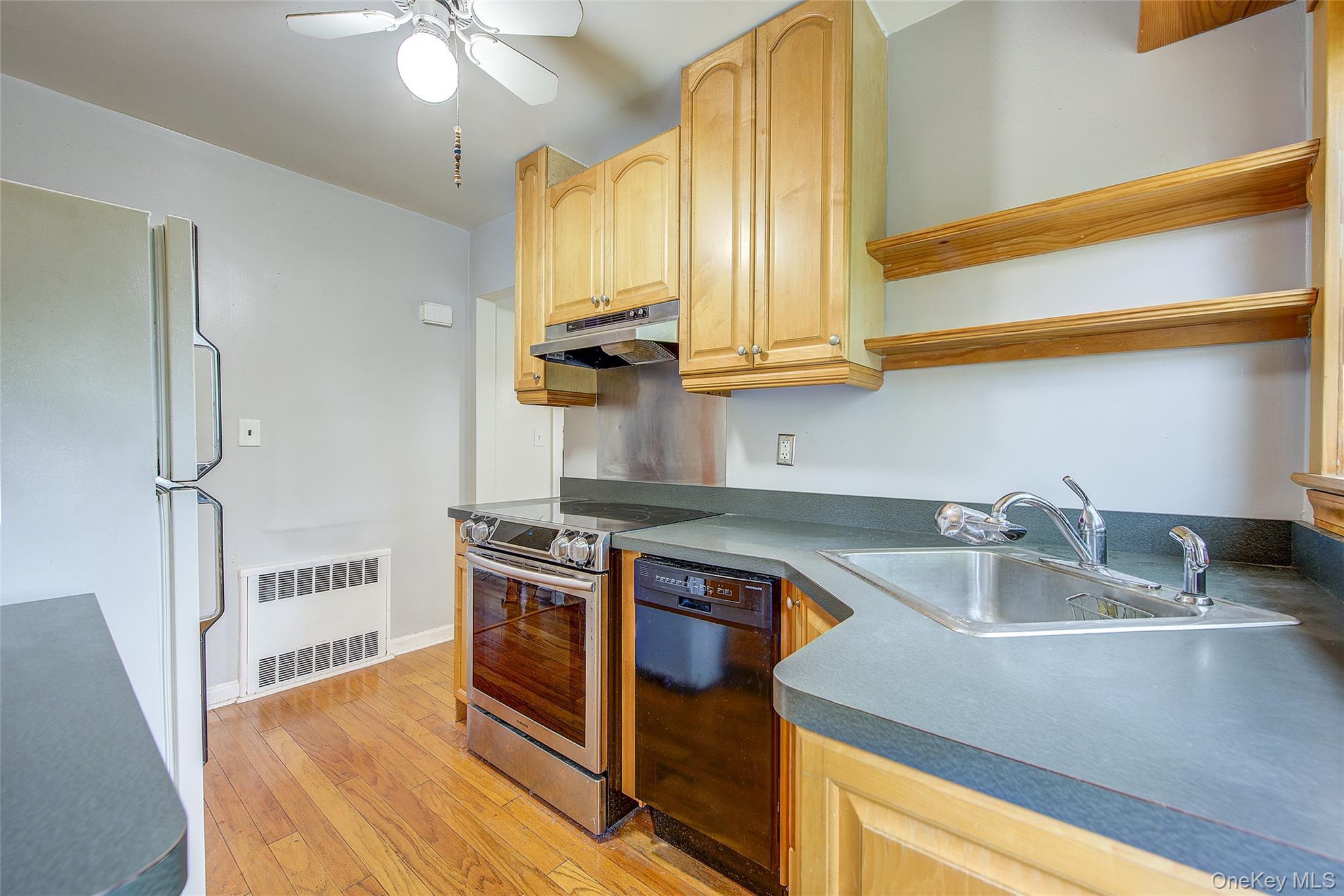 Single Family 210th Place Queens, NY 11360, MLS-1043442-9