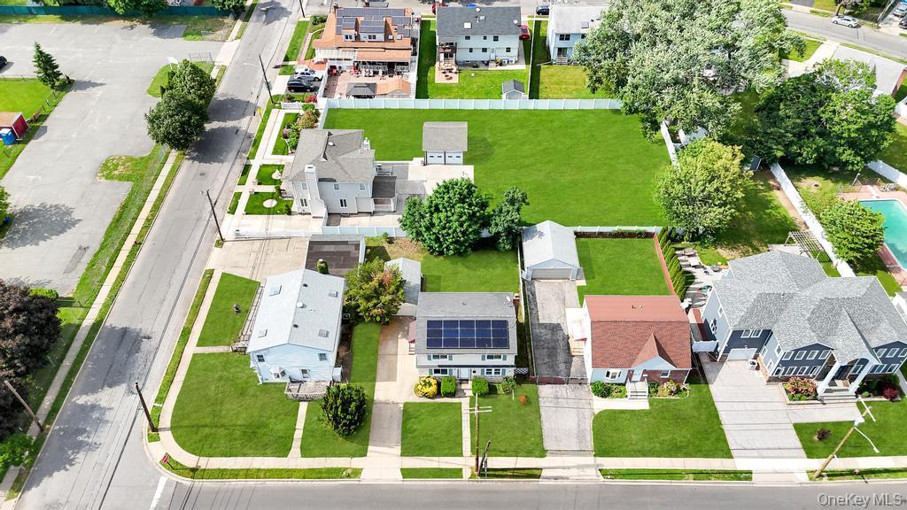 Single Family Farm Lane Nassau County, NY 11801, MLS-1043474-2