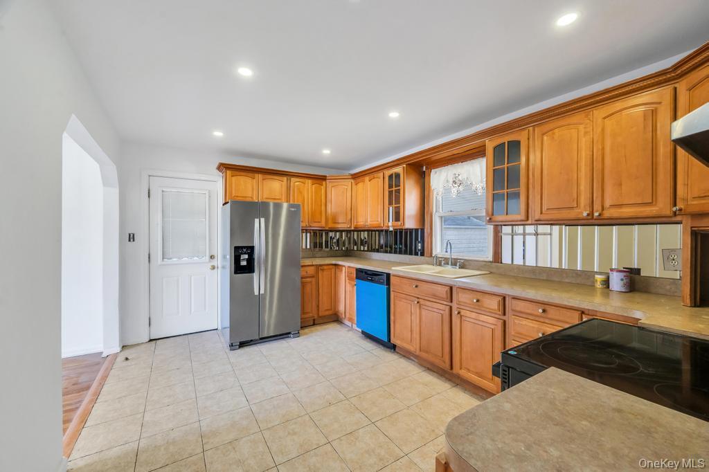 Single Family Farm Lane Nassau County, NY 11801, MLS-1043474-7