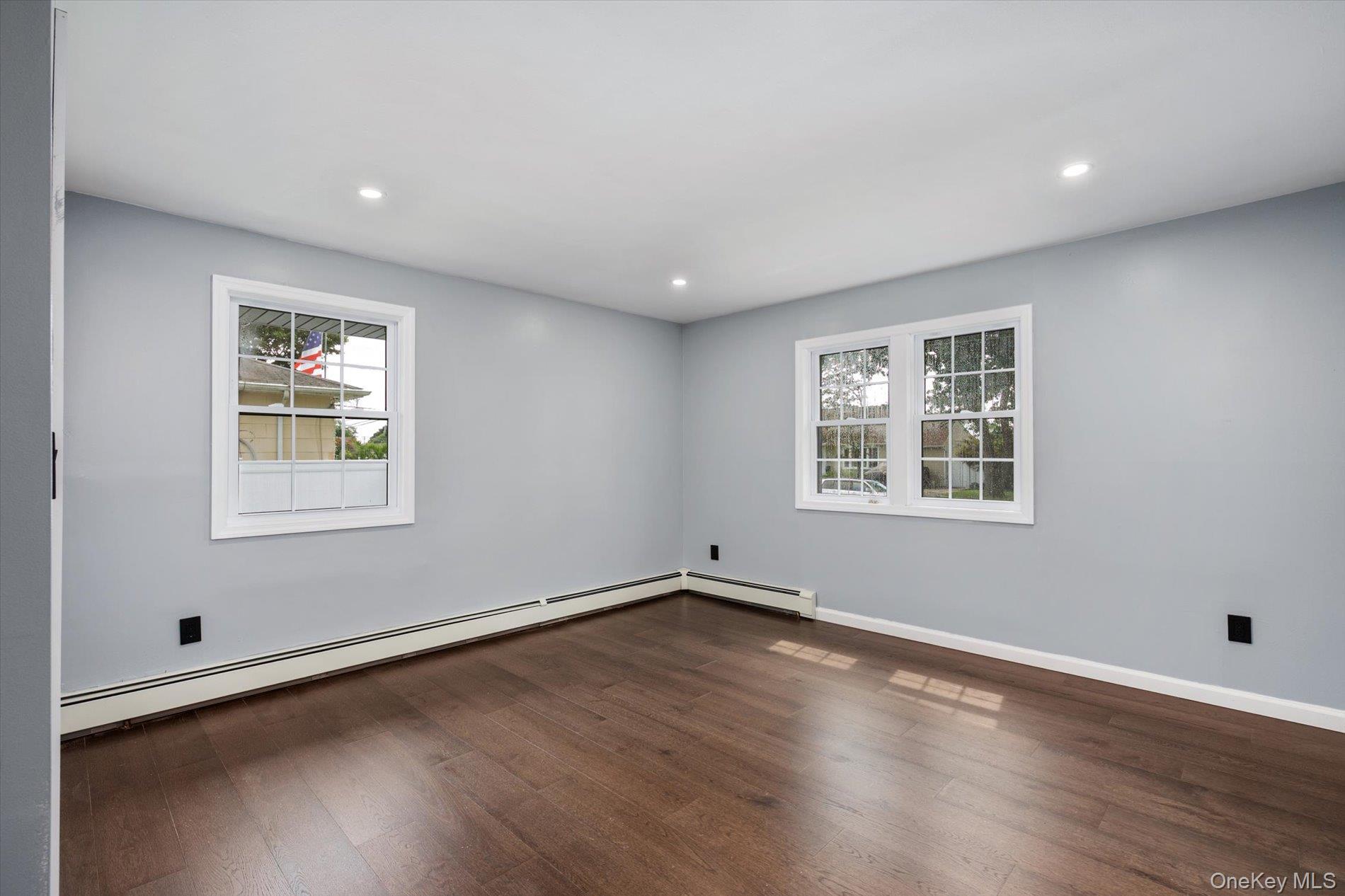 Single Family 30th Street  Suffolk County, NY 11726, MLS-1043484-15