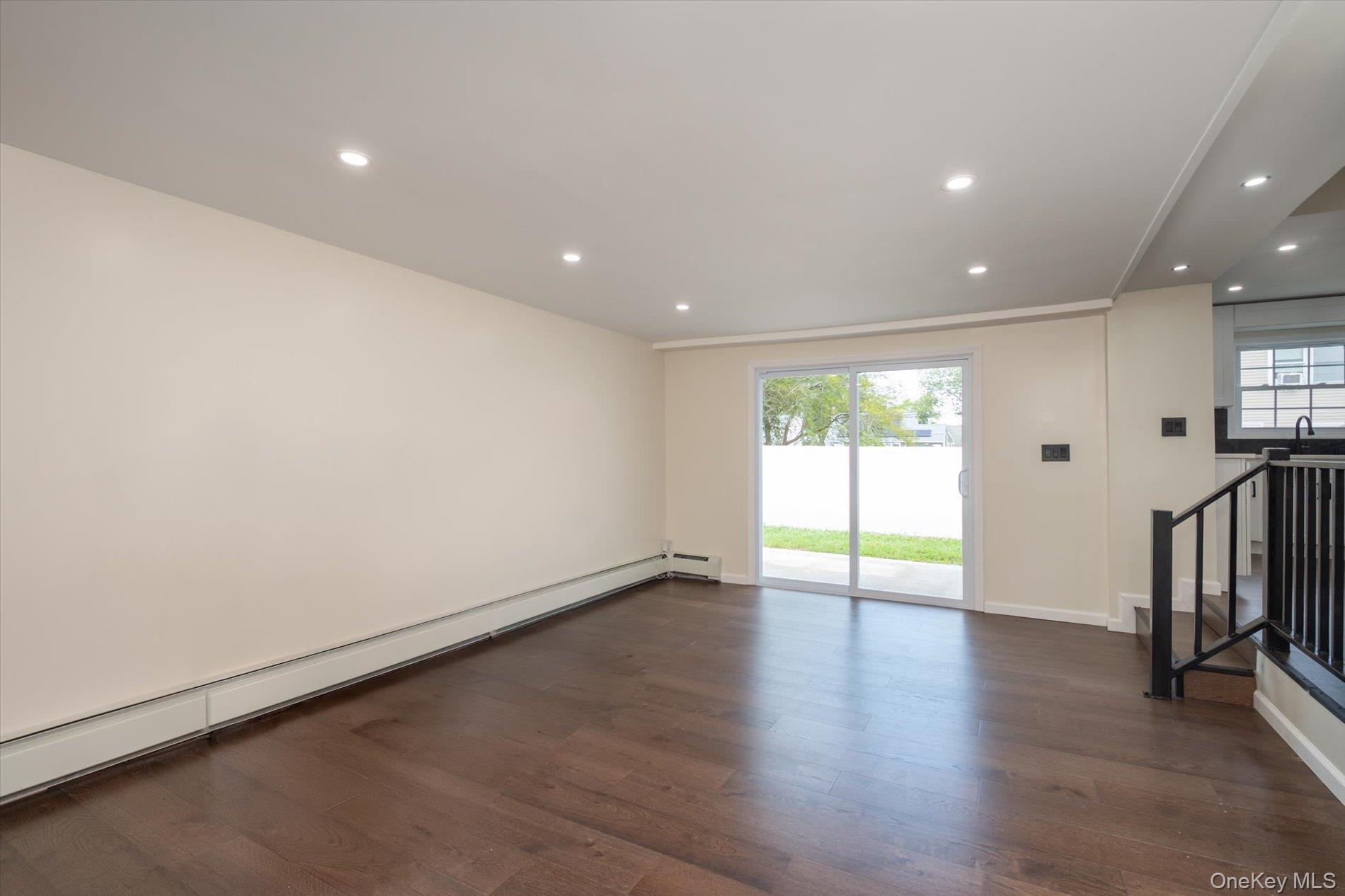 Single Family 30th Street  Suffolk County, NY 11726, MLS-1043484-5