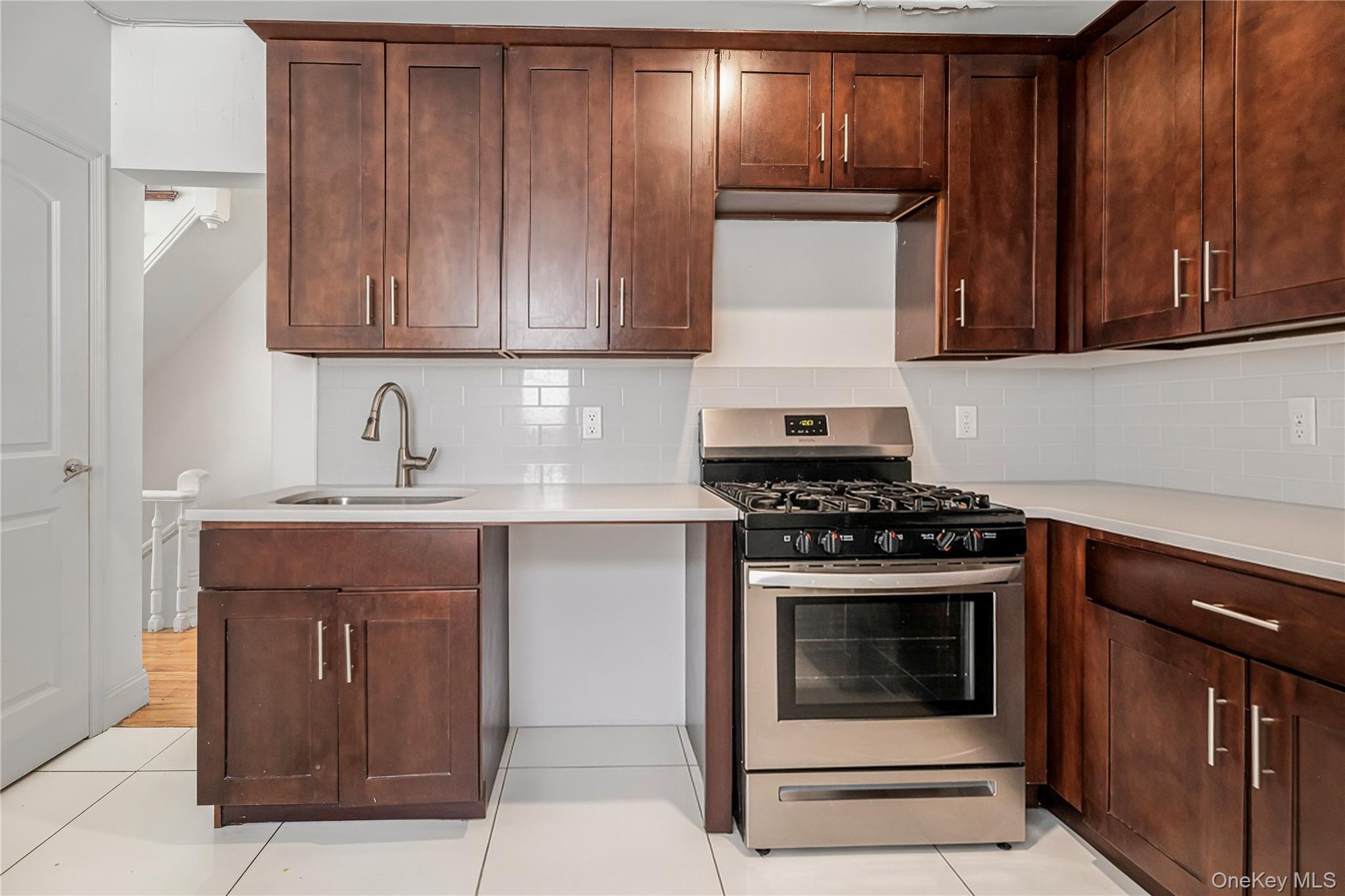 Single Family Van Buren Street Bronx, NY 10460, MLS-1043487-15