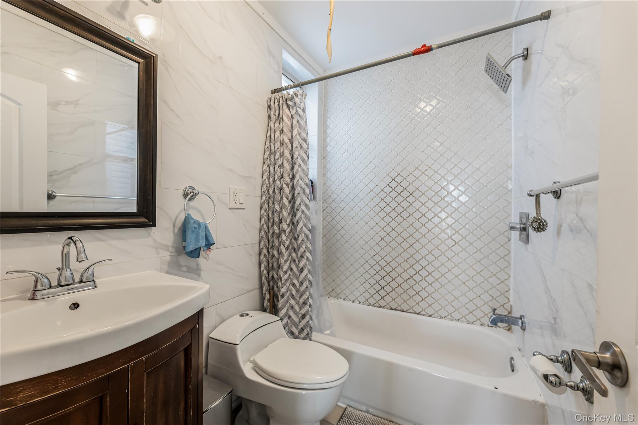 Single Family Van Buren Street Bronx, NY 10460, MLS-1043487-17