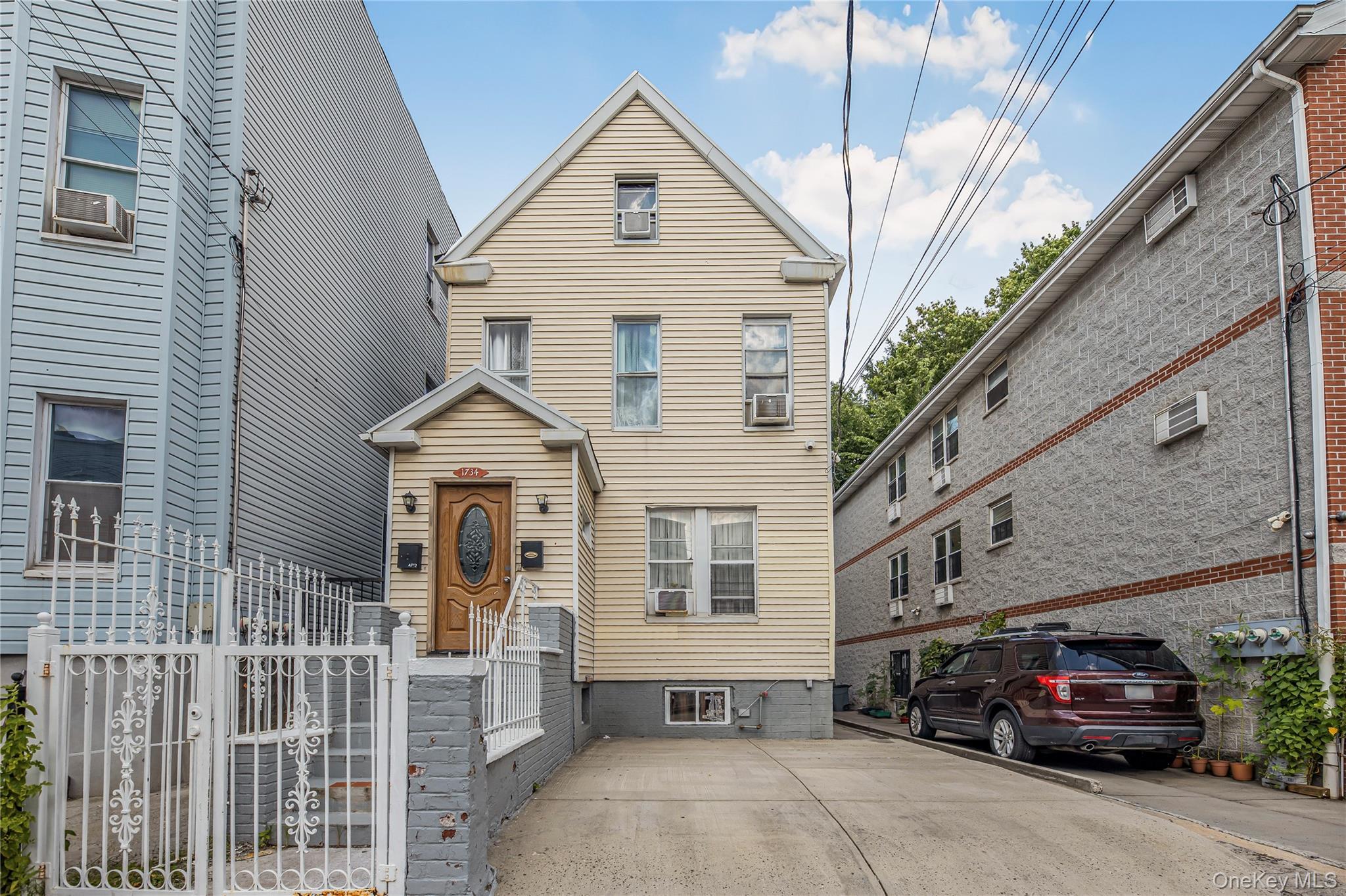 Single Family Van Buren Street Bronx, NY 10460, MLS-1043487-2