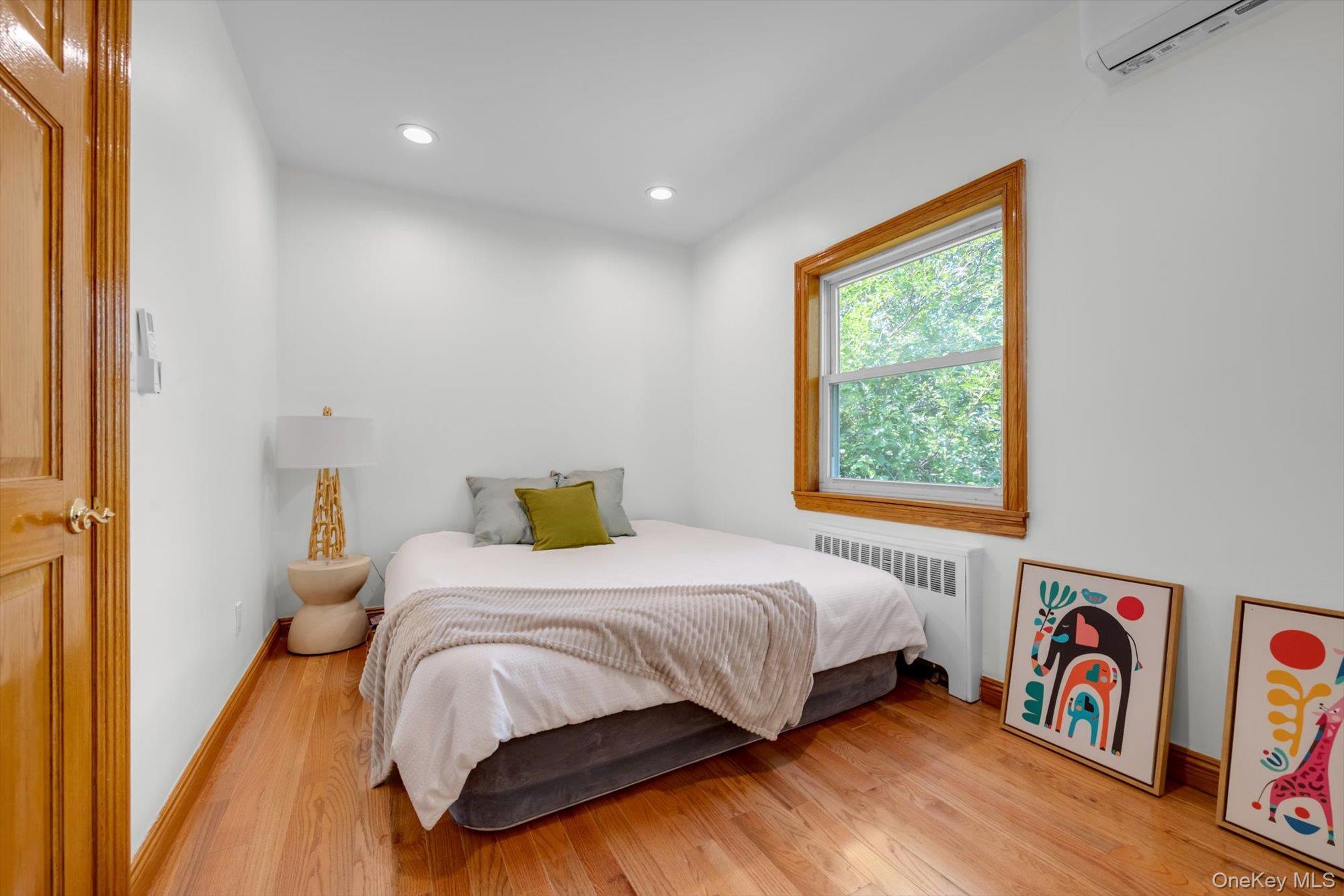 Single Family 21st Avenue Queens, NY 11357, MLS-1043519-15