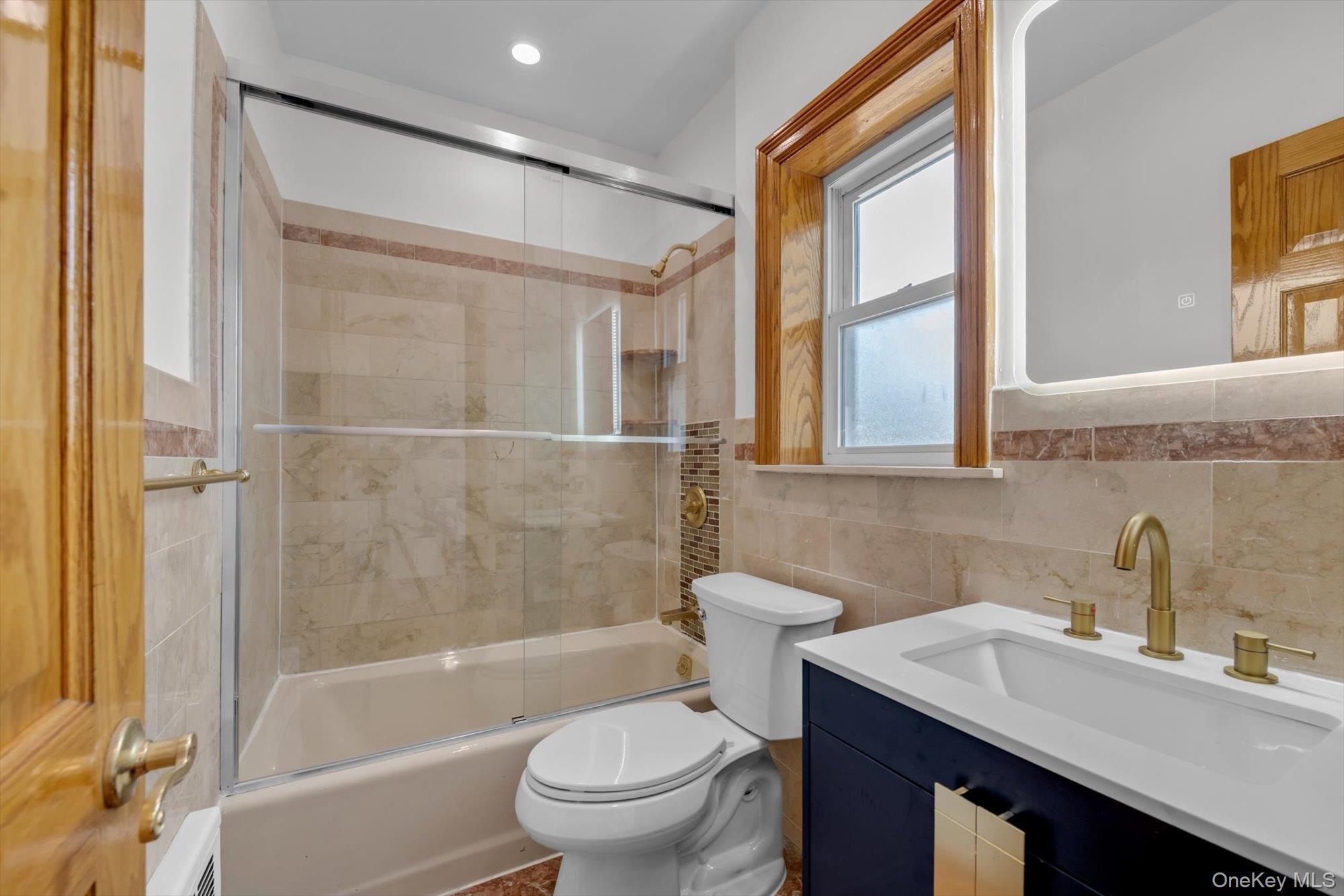 Single Family 21st Avenue Queens, NY 11357, MLS-1043519-19