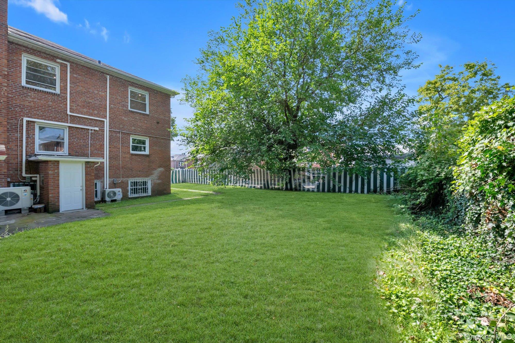 Single Family 21st Avenue Queens, NY 11357, MLS-1043519-25