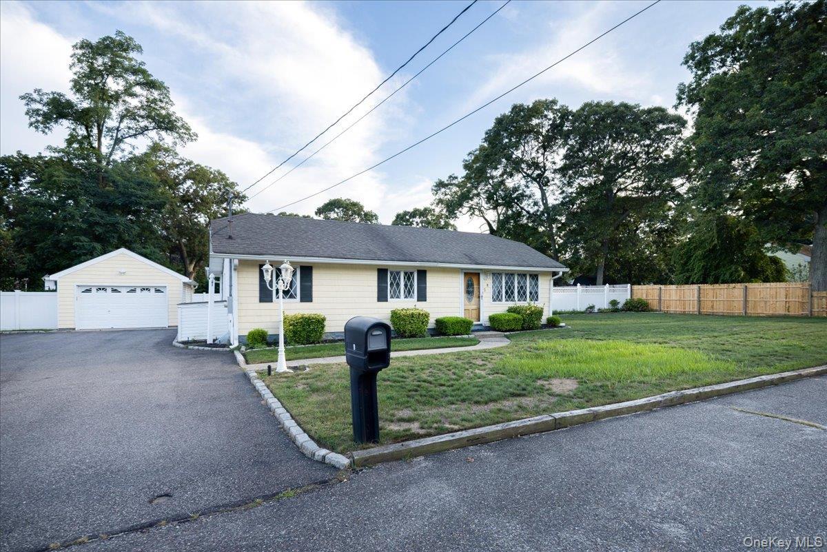 Single Family Doradell Drive  Suffolk County, NY 11741, MLS-1043526-2