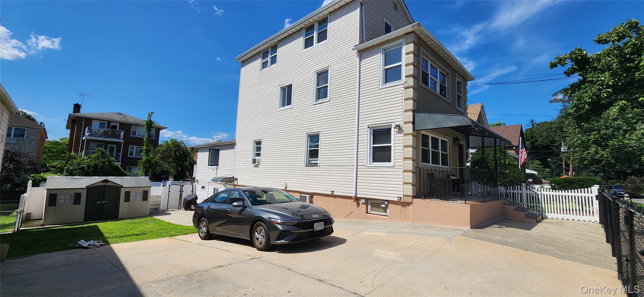 Single Family Stadium Avenue  Bronx, NY 10465, MLS-1043531-48