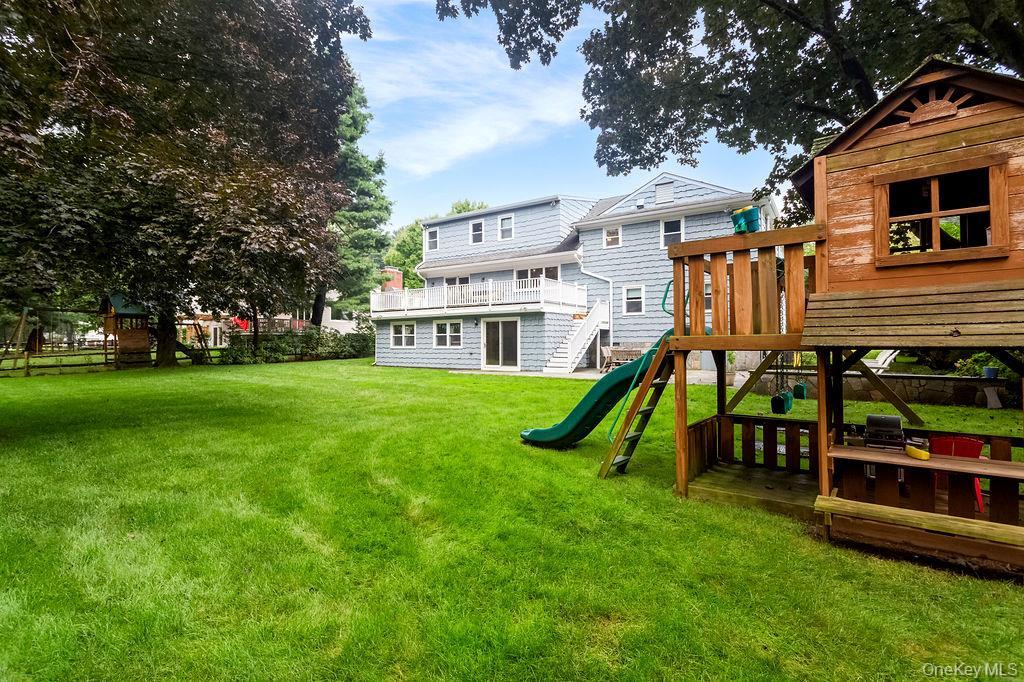 Single Family Shady Brook Lane Out Of Area, NY 06870, MLS-1043541-2
