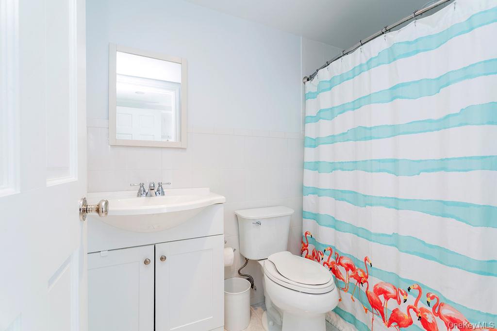Single Family Shady Brook Lane Out Of Area, NY 06870, MLS-1043541-27