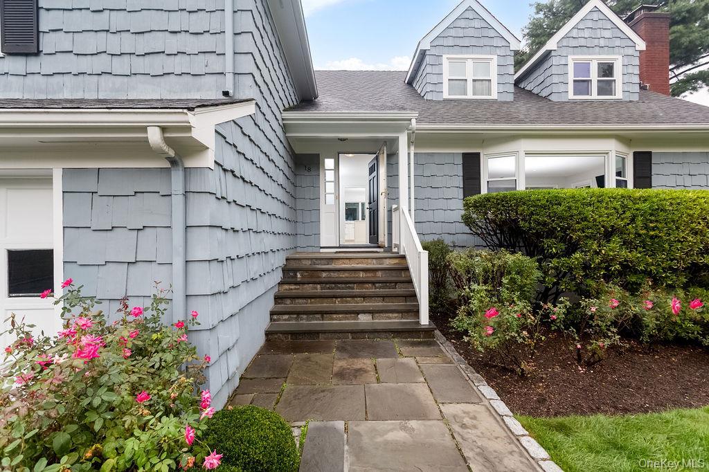 Single Family Shady Brook Lane Out Of Area, NY 06870, MLS-1043541-3
