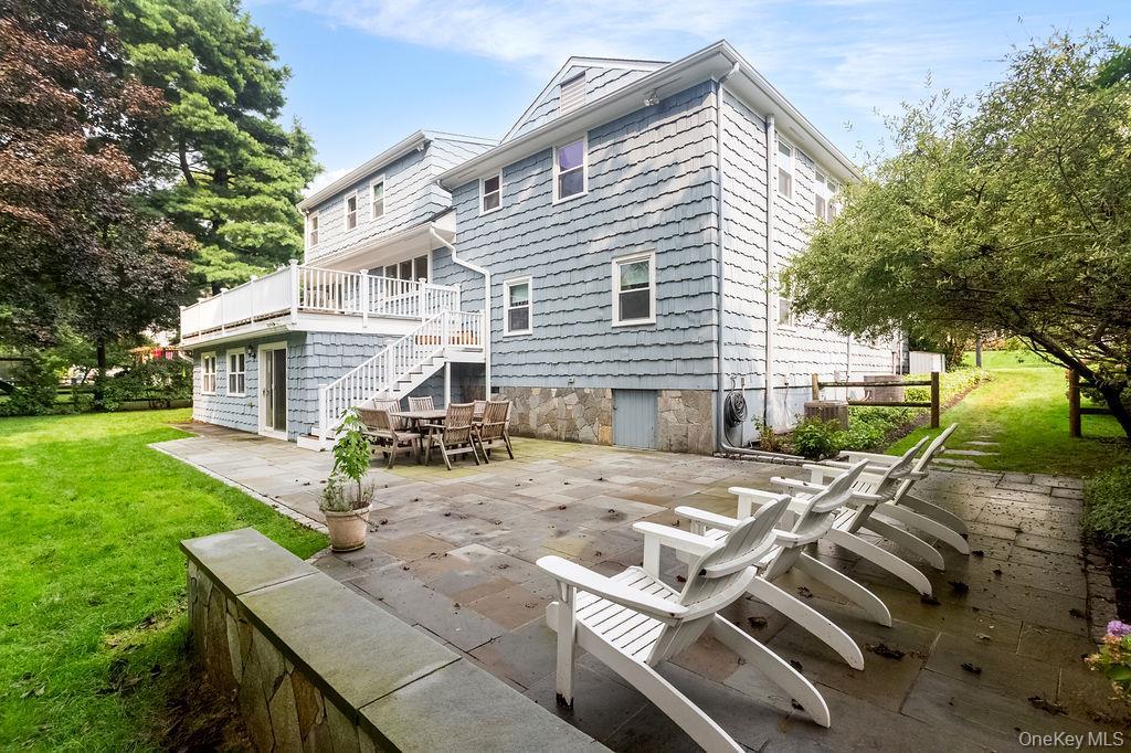 Single Family Shady Brook Lane Out Of Area, NY 06870, MLS-1043541-31