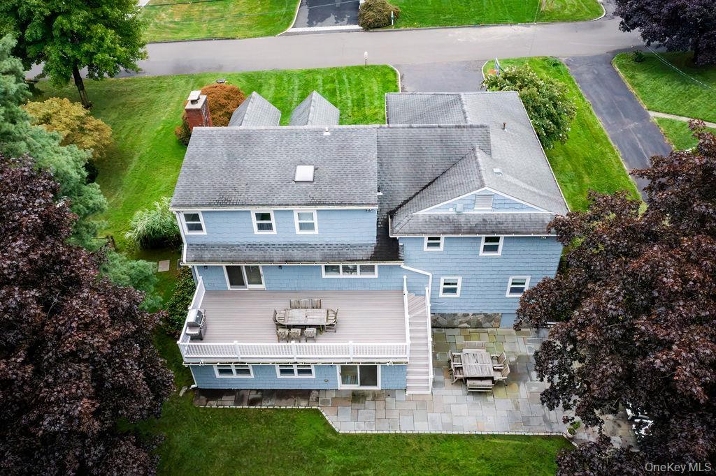 Single Family Shady Brook Lane Out Of Area, NY 06870, MLS-1043541-32