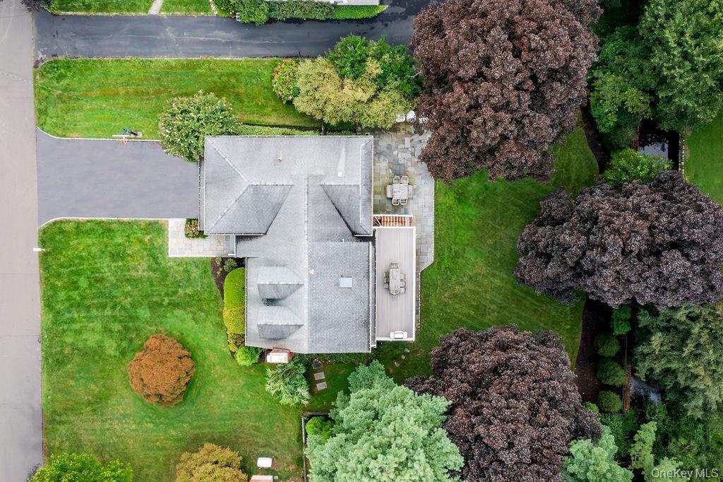 Single Family Shady Brook Lane Out Of Area, NY 06870, MLS-1043541-33