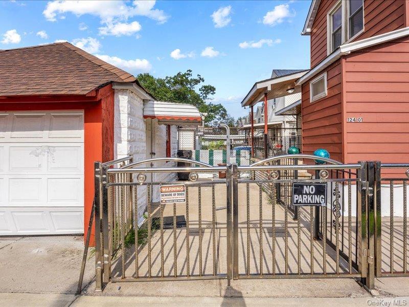Single Family 111 Queens, NY 11420, MLS-1043548-12