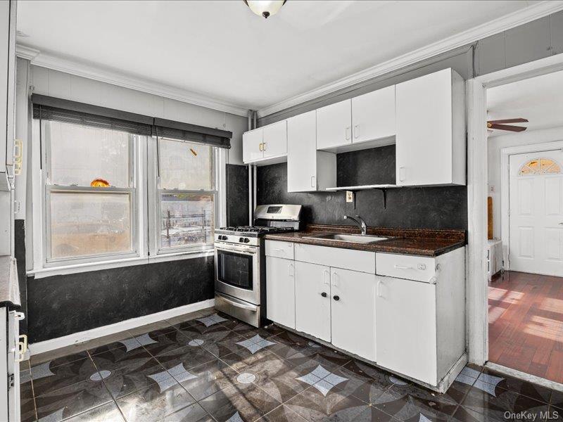 Single Family 111 Queens, NY 11420, MLS-1043548-19