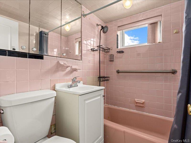 Single Family 111 Queens, NY 11420, MLS-1043548-23