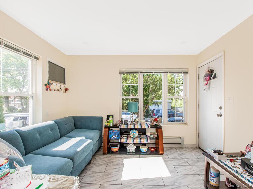 Single Family E 223rd Street Bronx, NY 10466, MLS-1043568-13