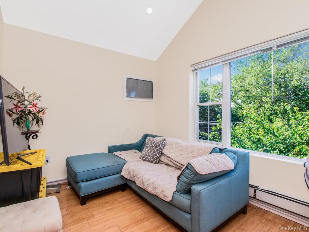 Single Family E 223rd Street Bronx, NY 10466, MLS-1043568-28